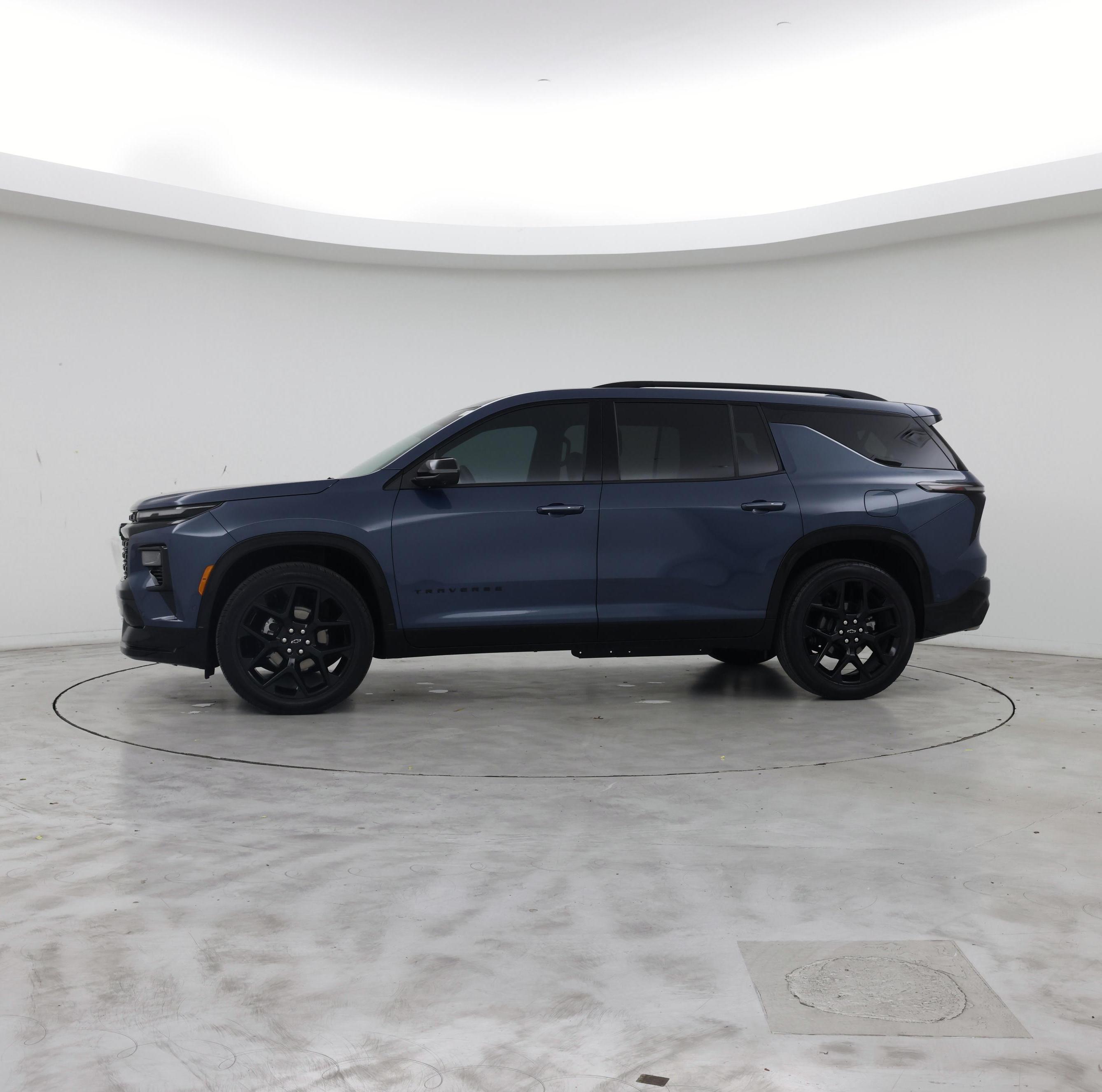 Thumbnail: 2026 Chevrolet Traverse - 3