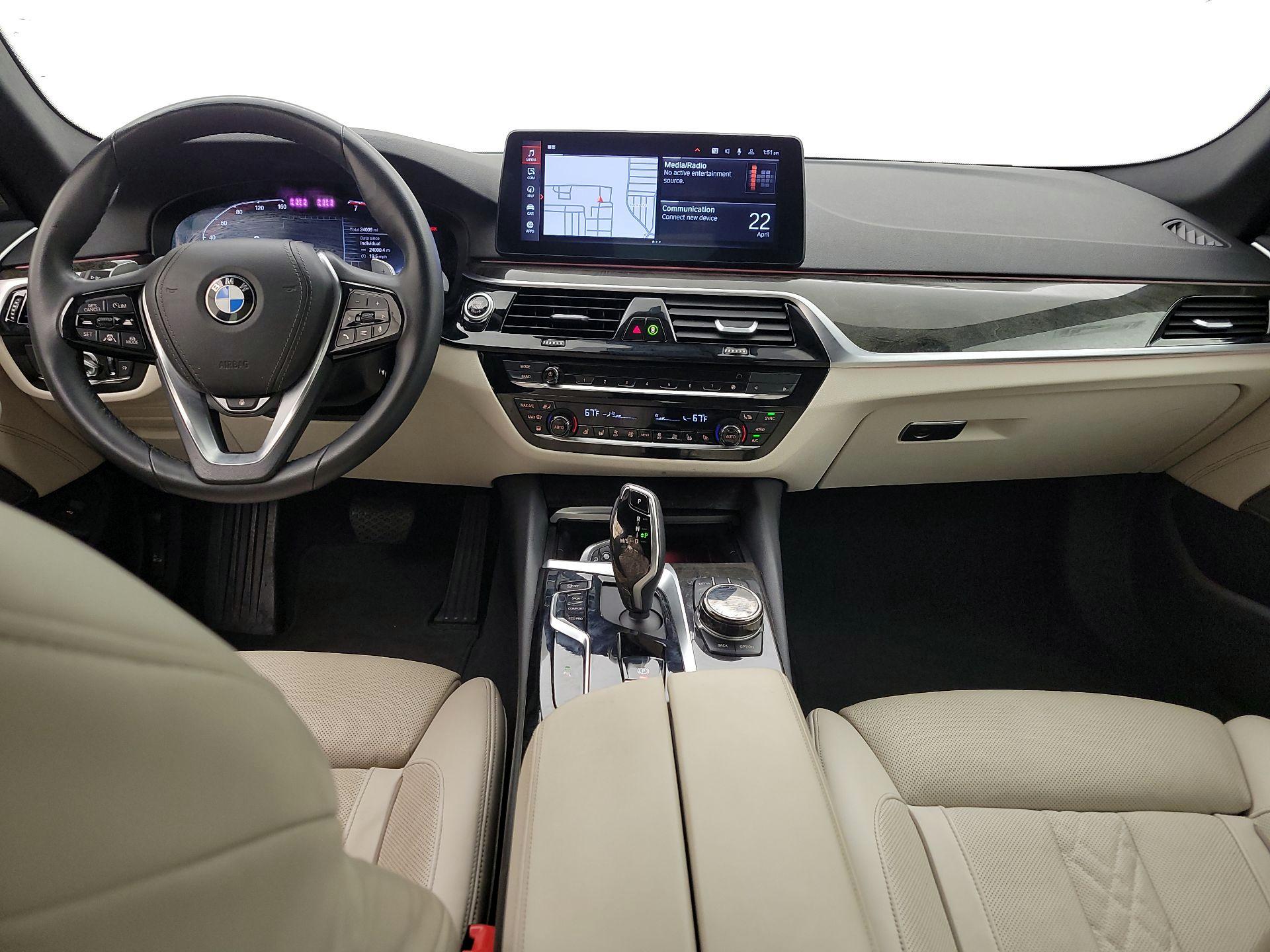Thumbnail: 2023 BMW 5 Series - 9