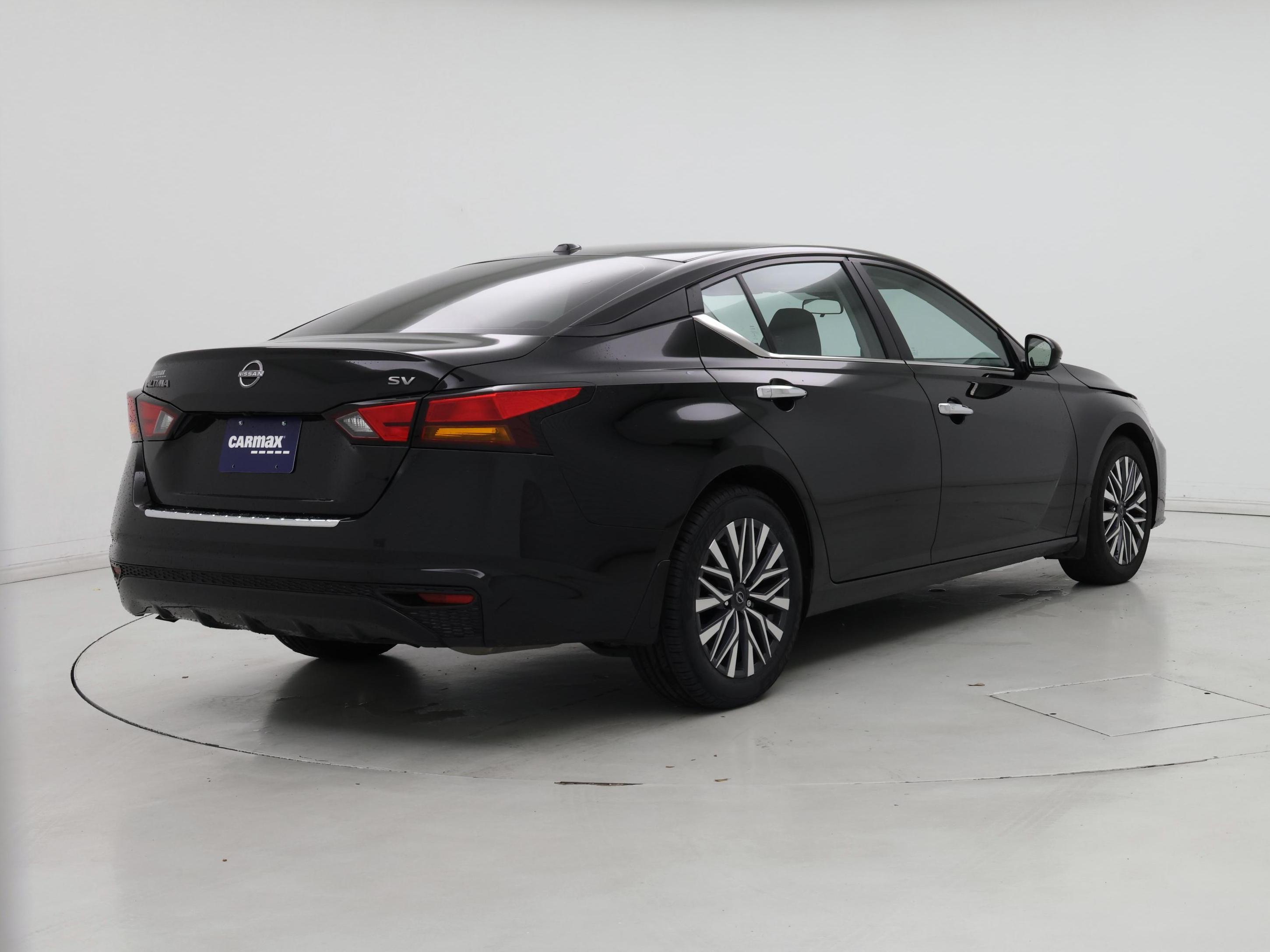 Thumbnail: 2023 Nissan Altima - 8