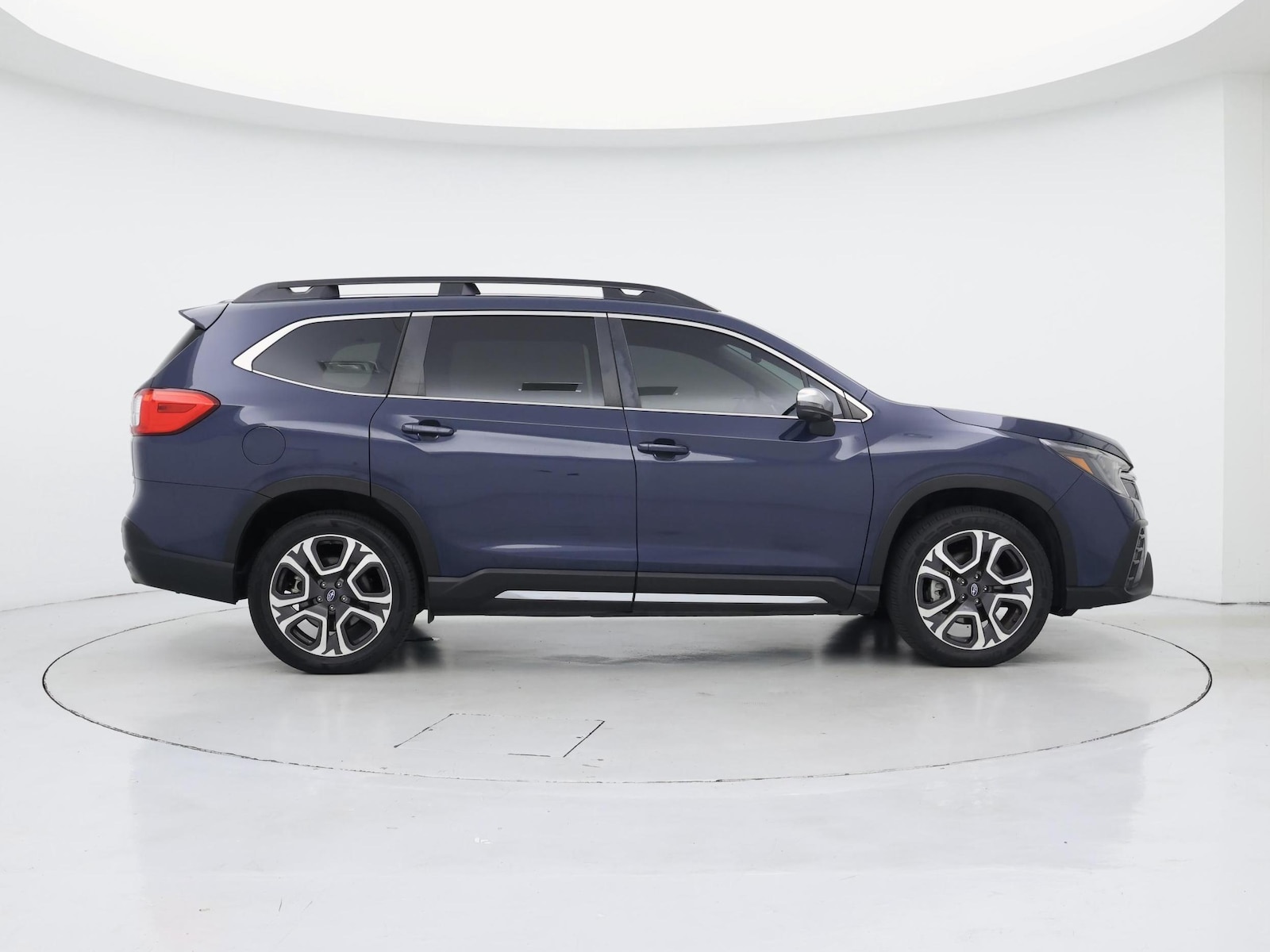 2023 Subaru Ascent Limited - Photo 8