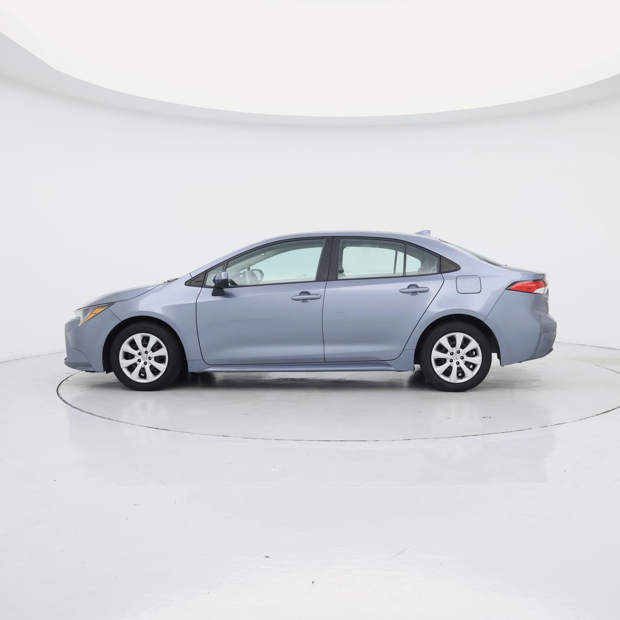Thumbnail: 2023 Toyota Corolla - 3