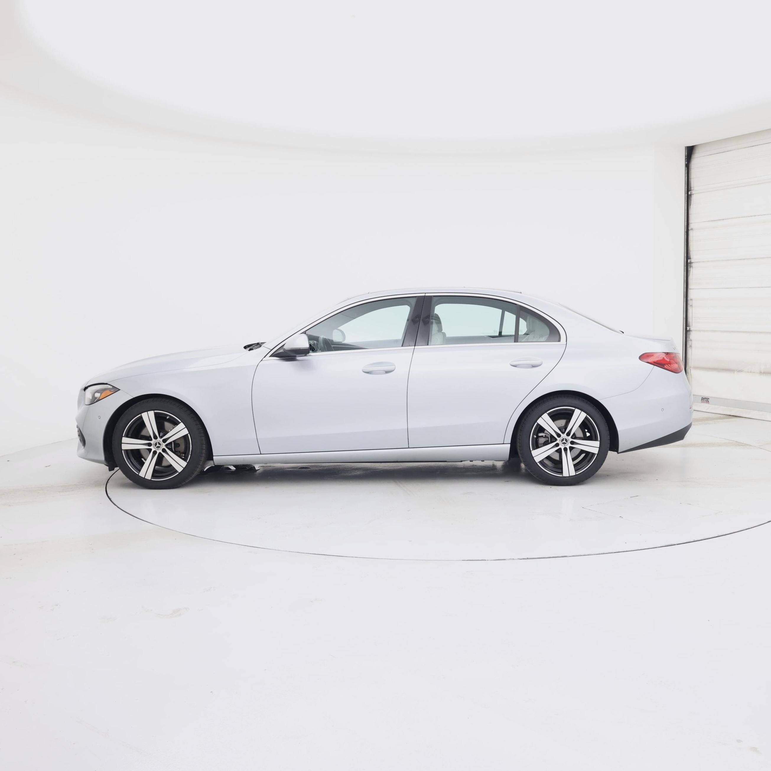 Thumbnail: 2025 Mercedes-Benz C-Class - 3