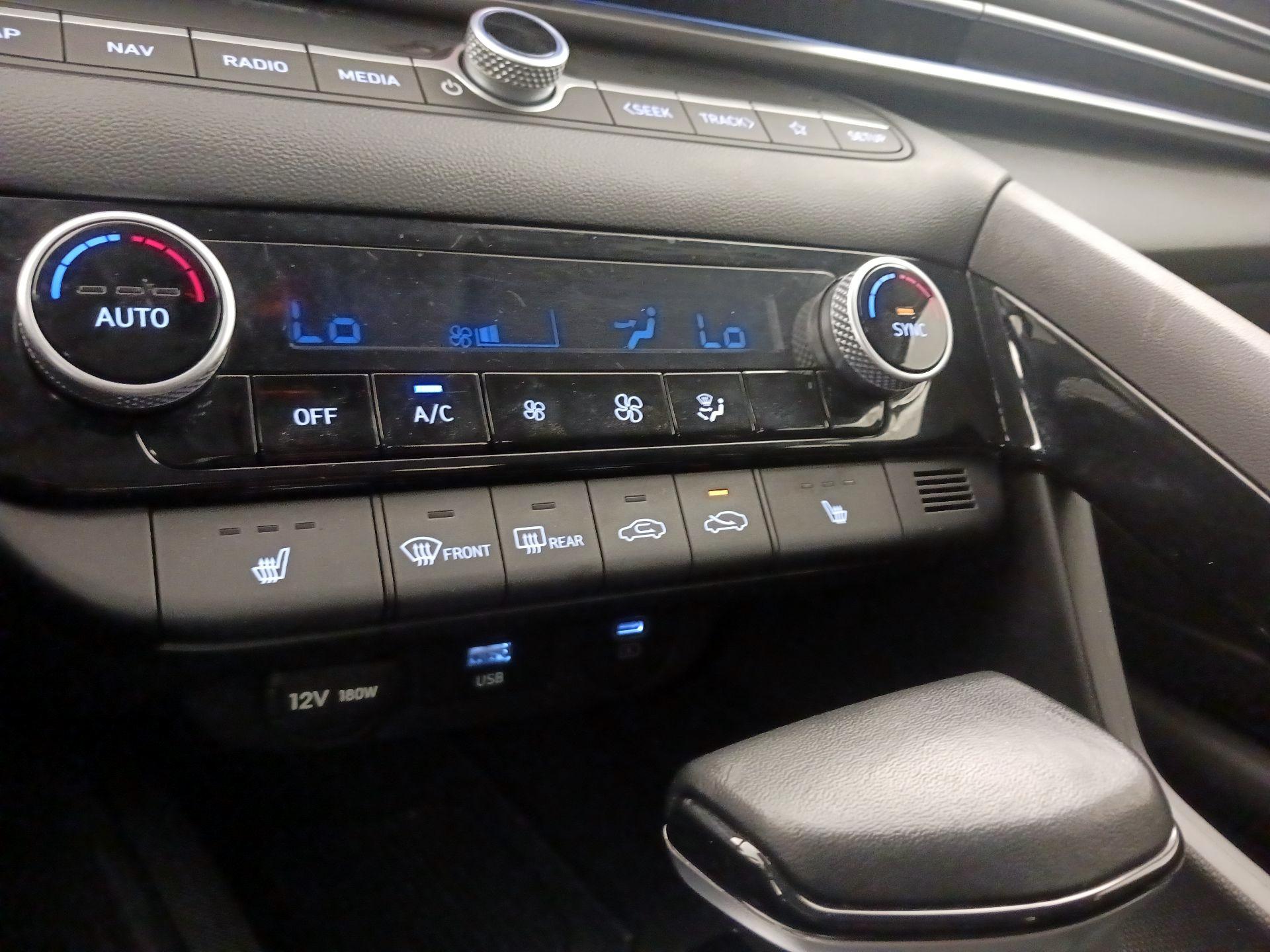 Thumbnail: 2025 Hyundai Elantra - 17