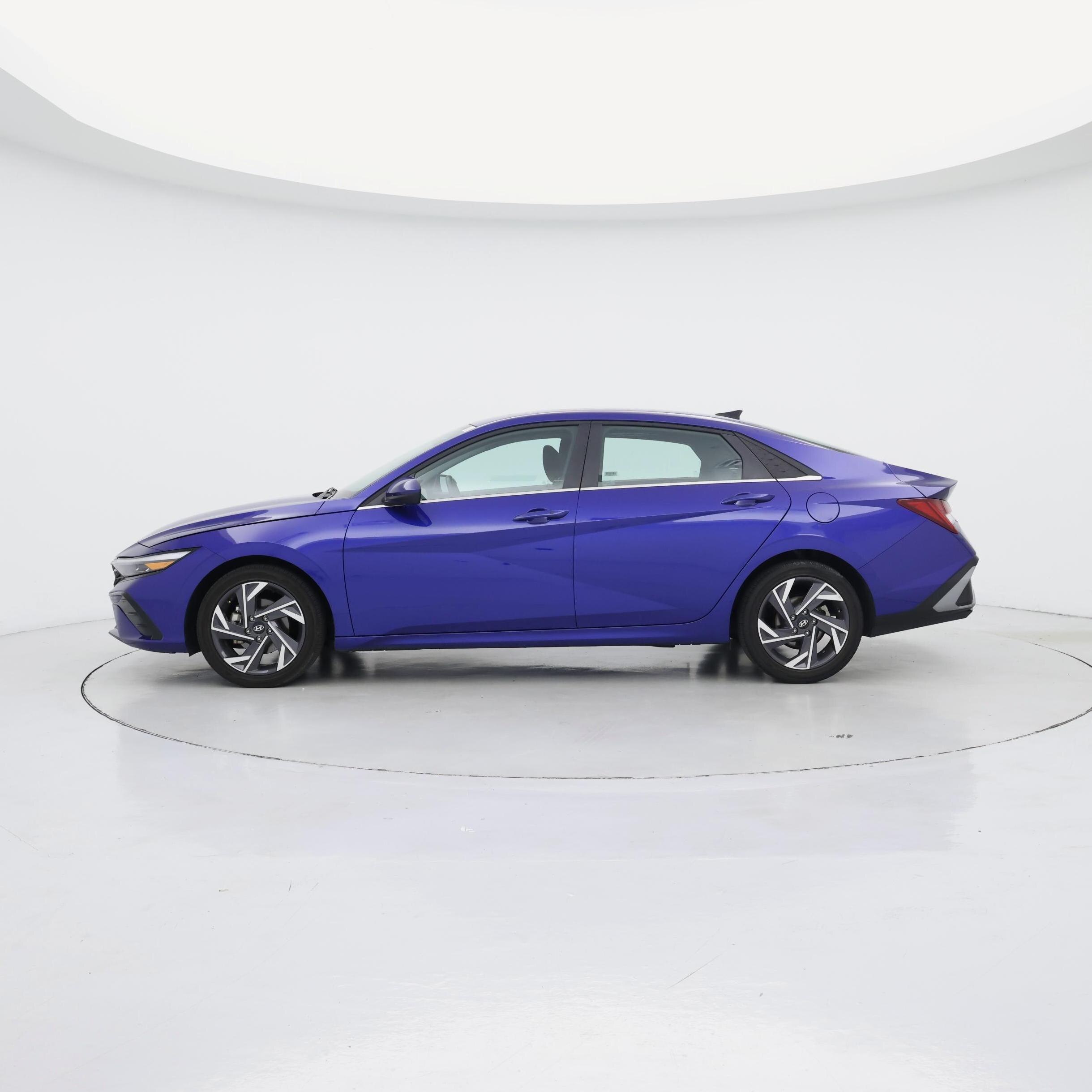 Thumbnail: 2025 Hyundai Elantra - 3