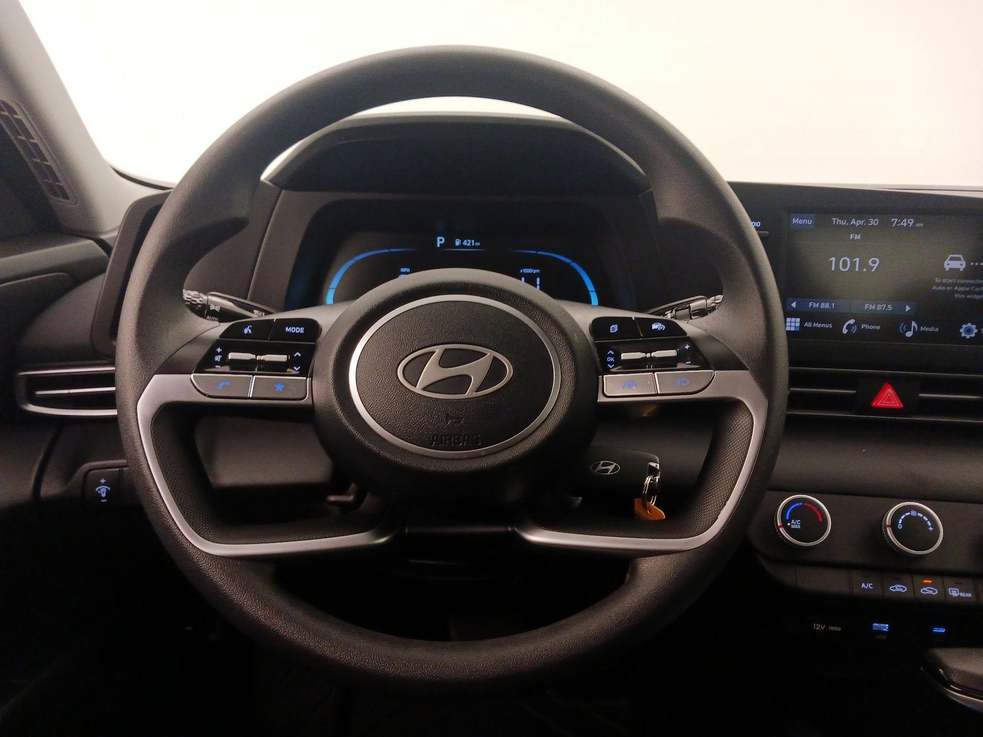 Thumbnail: 2025 Hyundai Elantra - 10