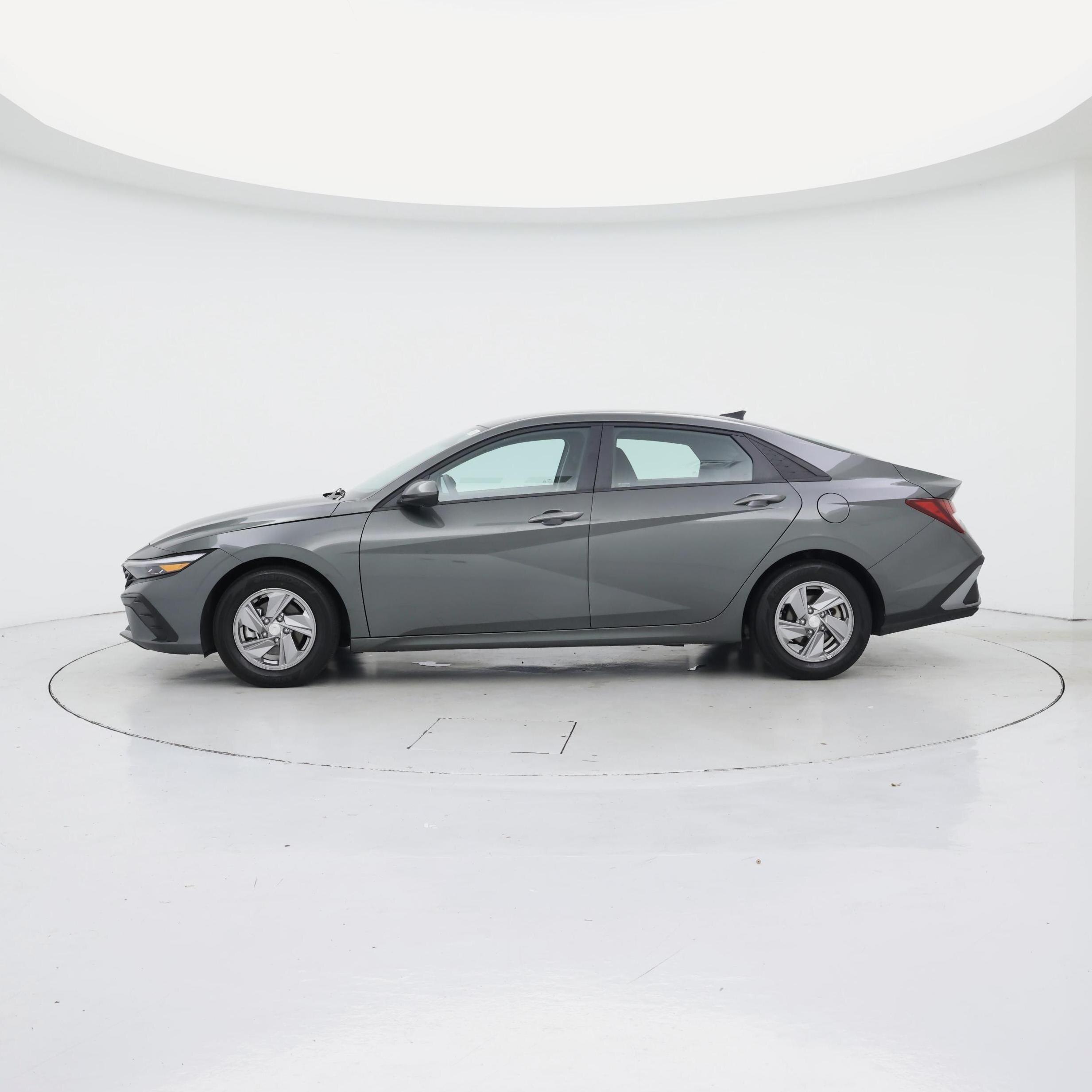 Thumbnail: 2025 Hyundai Elantra - 3