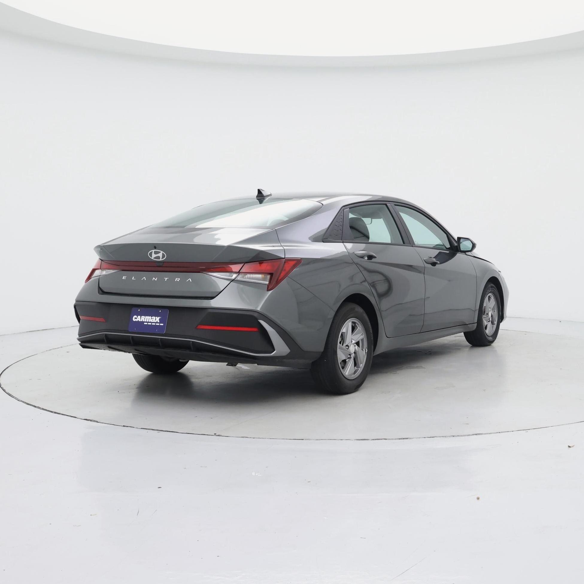 Thumbnail: 2025 Hyundai Elantra - 8