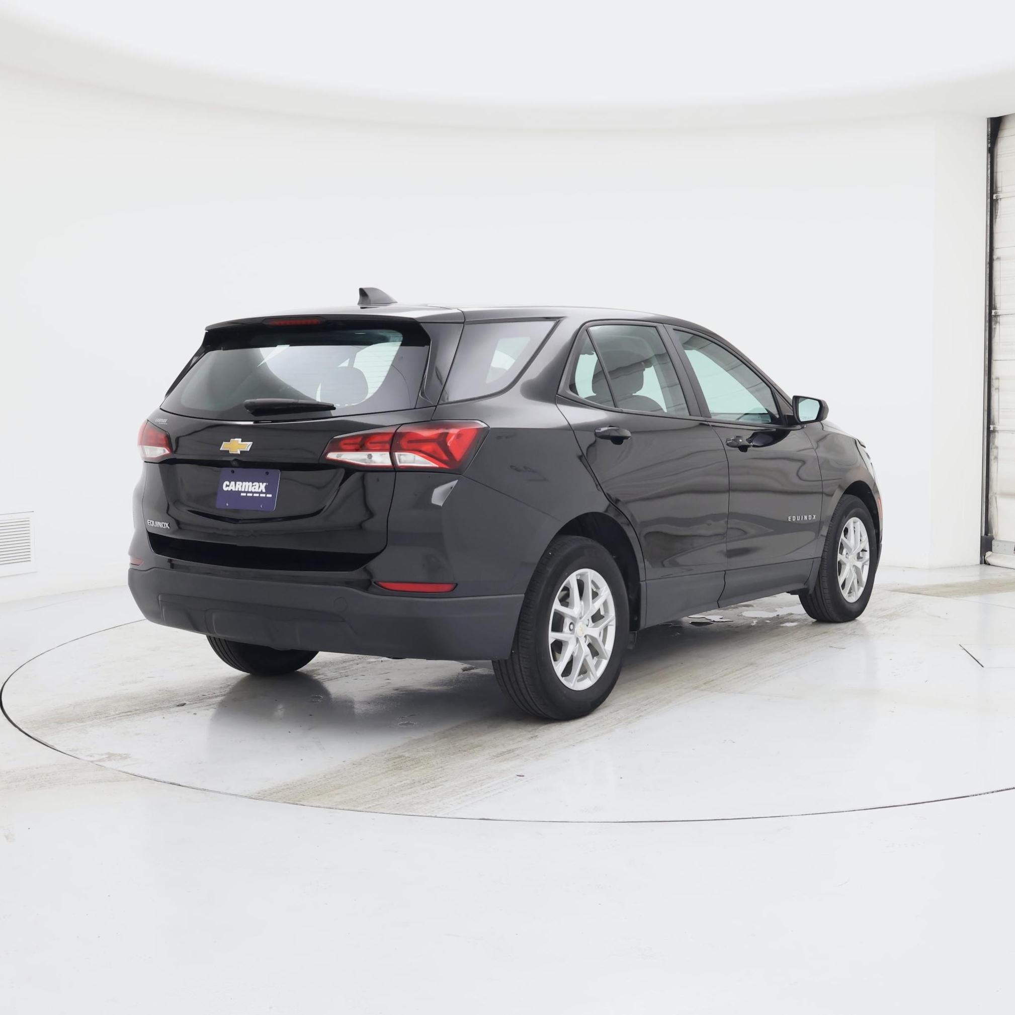 Thumbnail: 2022 Chevrolet Equinox - 8
