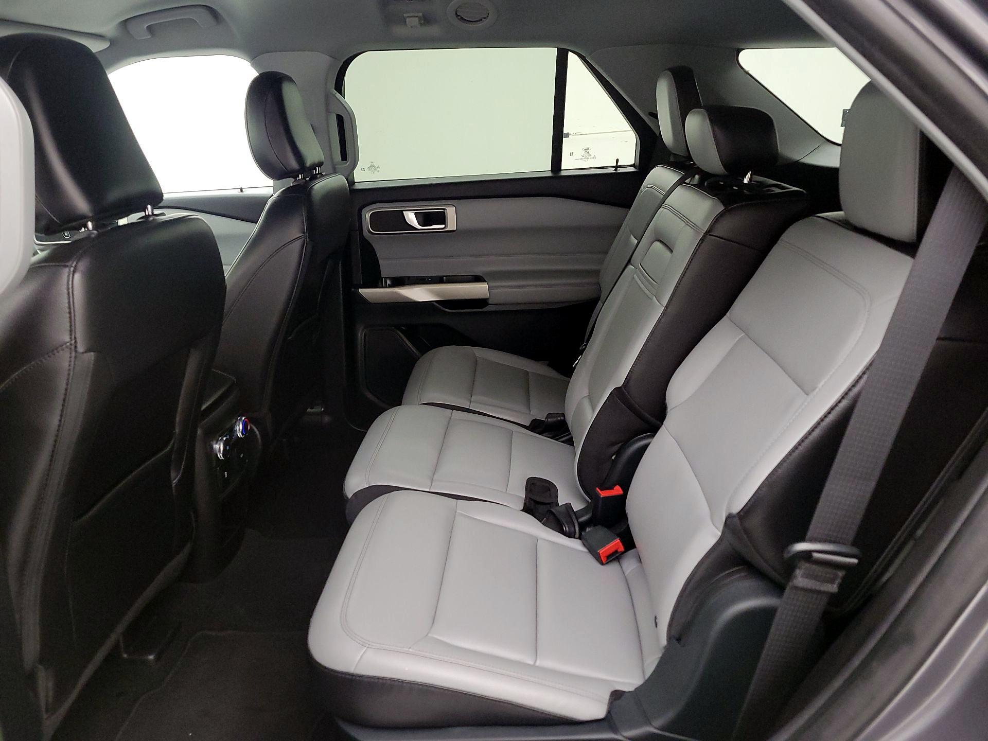 Thumbnail: 2021 Ford Explorer - 17
