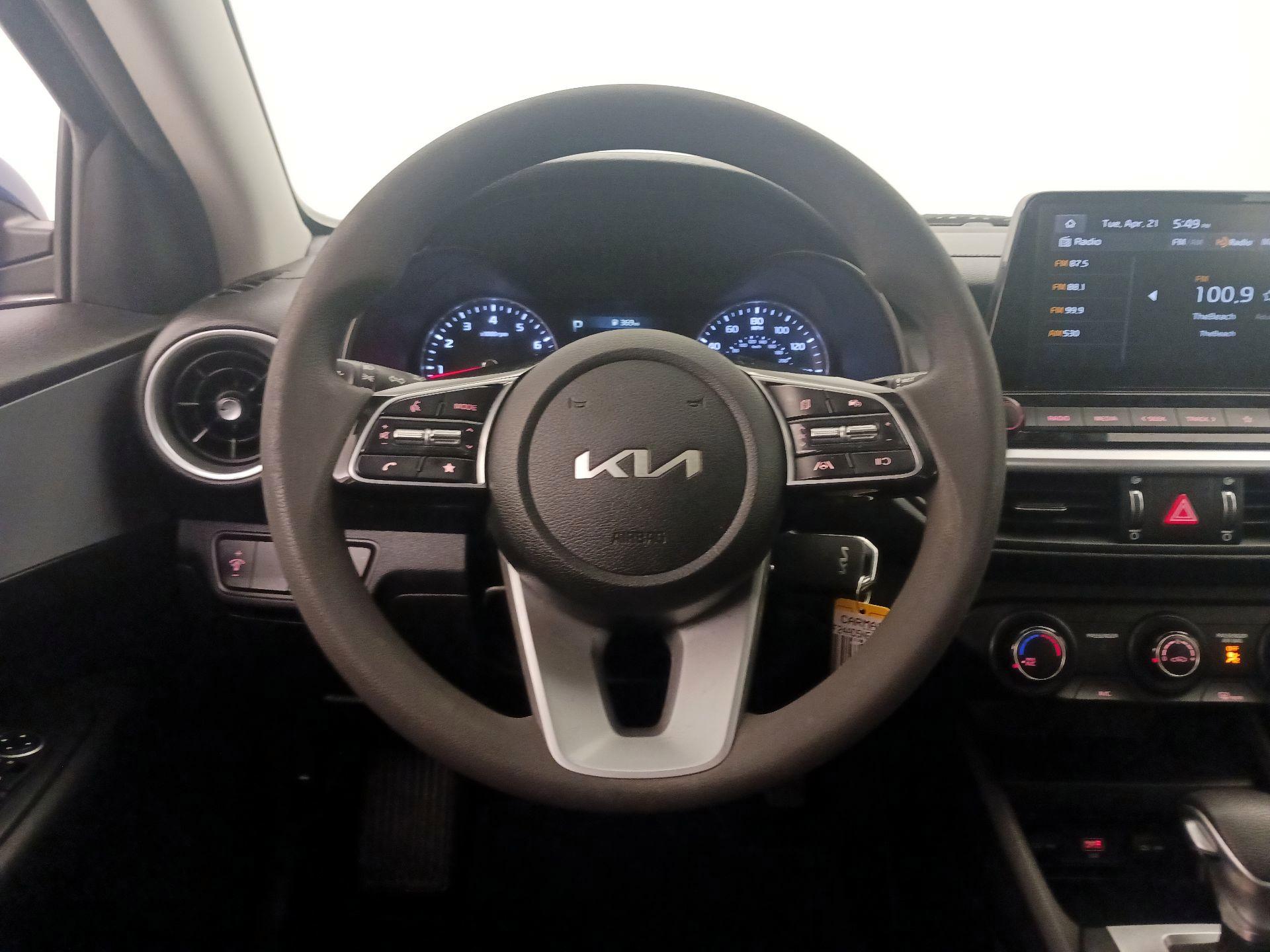 Thumbnail: 2022 Kia Forte - 10