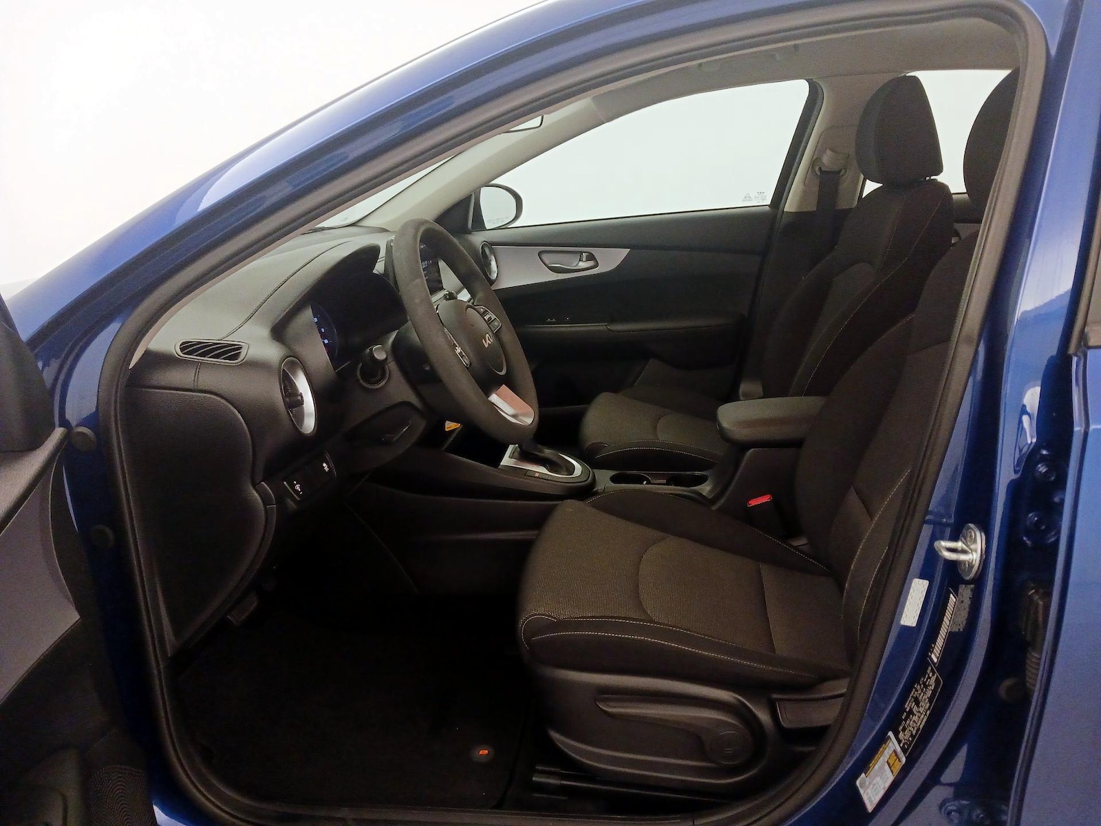 2022 Kia FORTE LXS - Photo 12