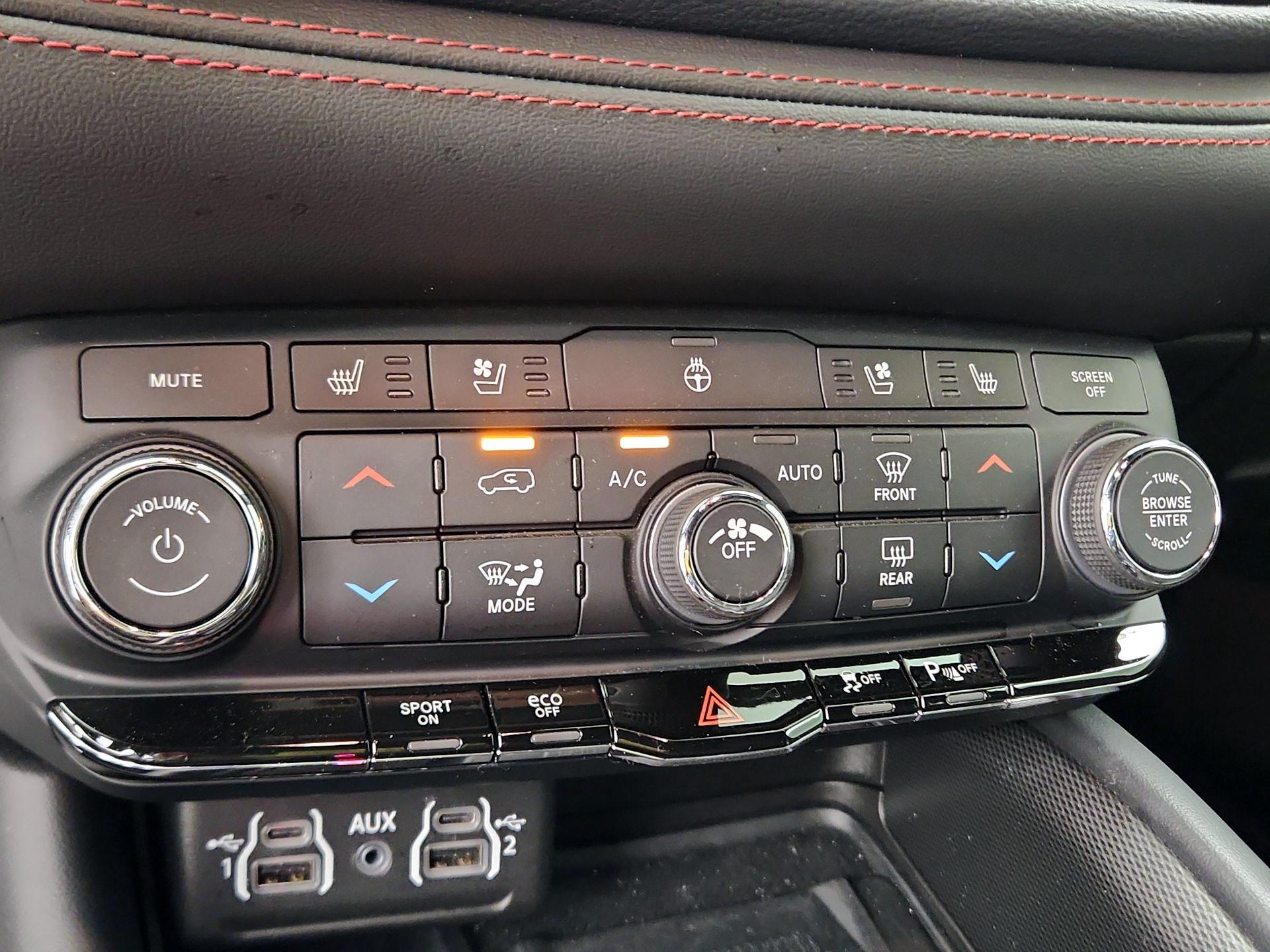 Thumbnail: 2024 Dodge Durango - 17