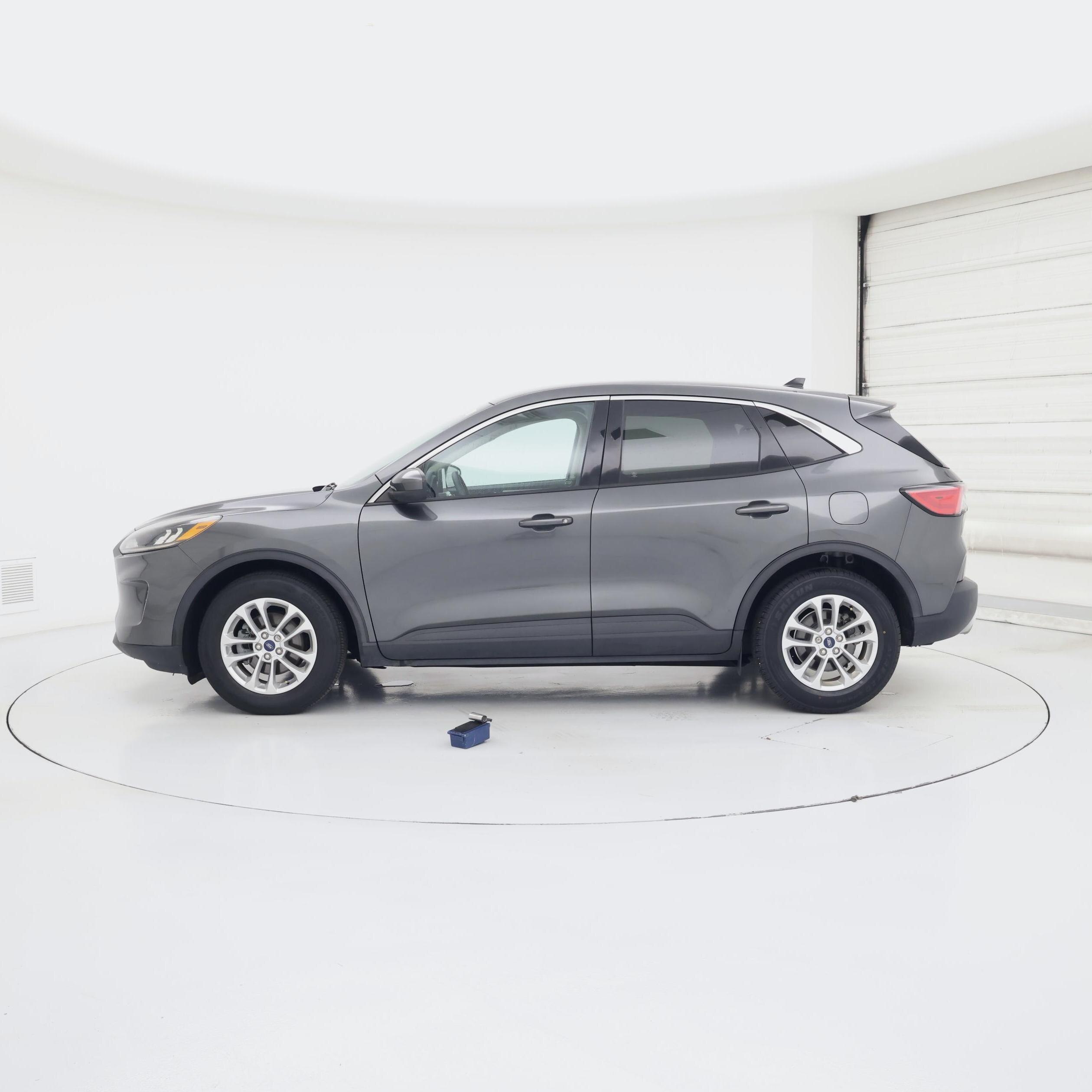 Thumbnail: 2020 Ford Escape - 3