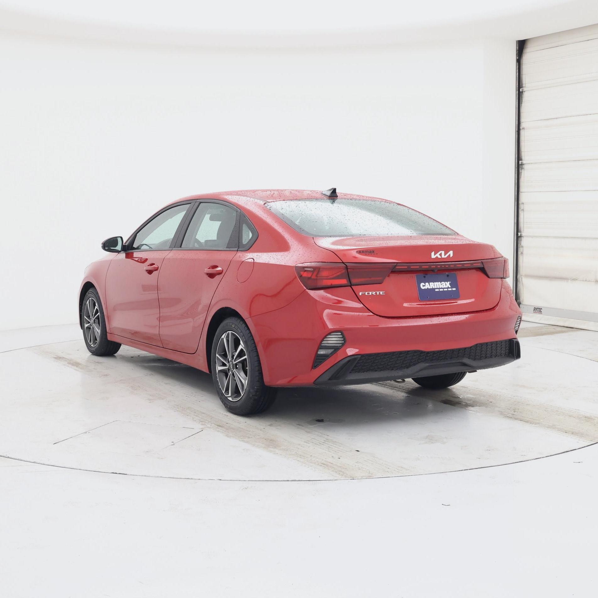 Thumbnail: 2022 Kia Forte - 2