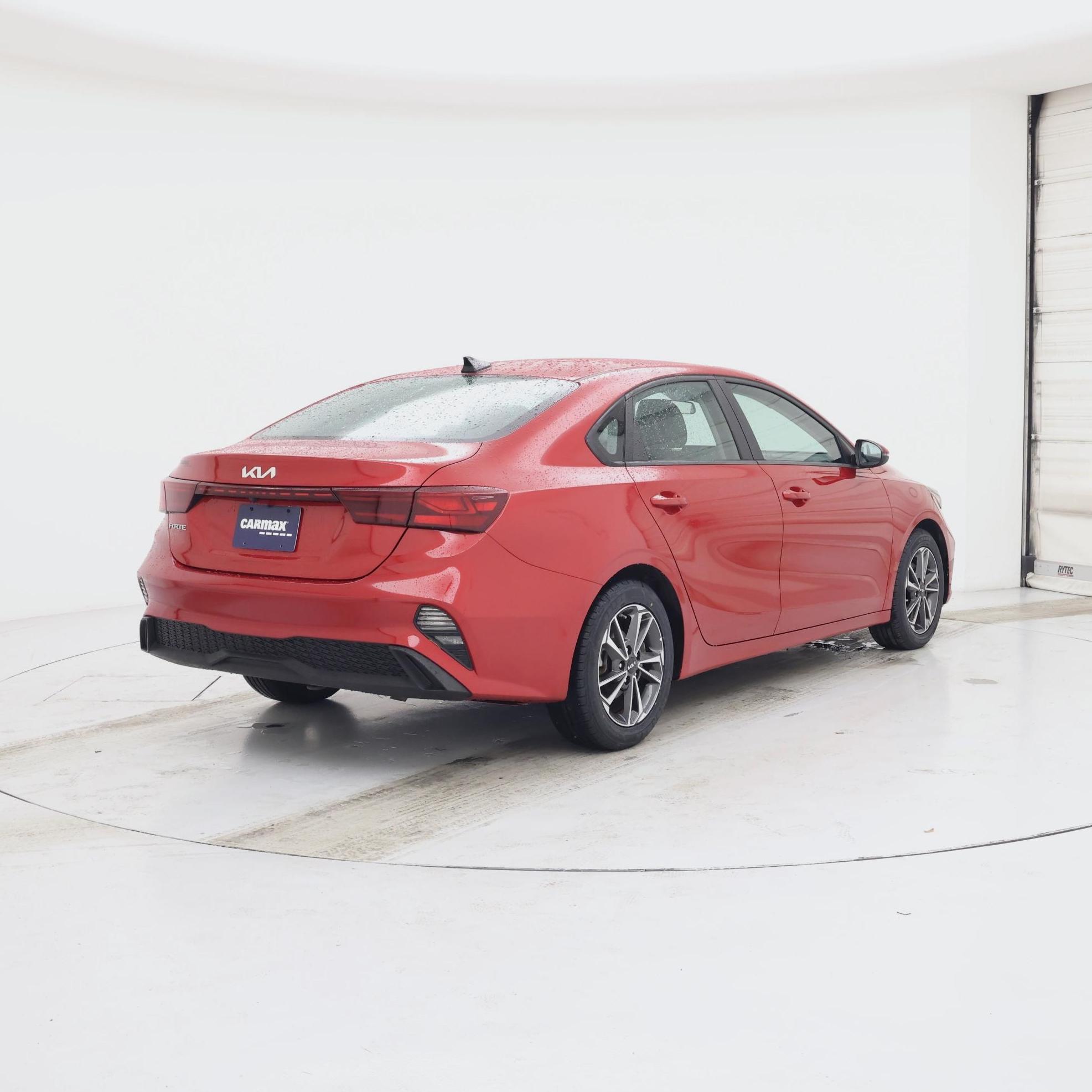 Thumbnail: 2022 Kia Forte - 8