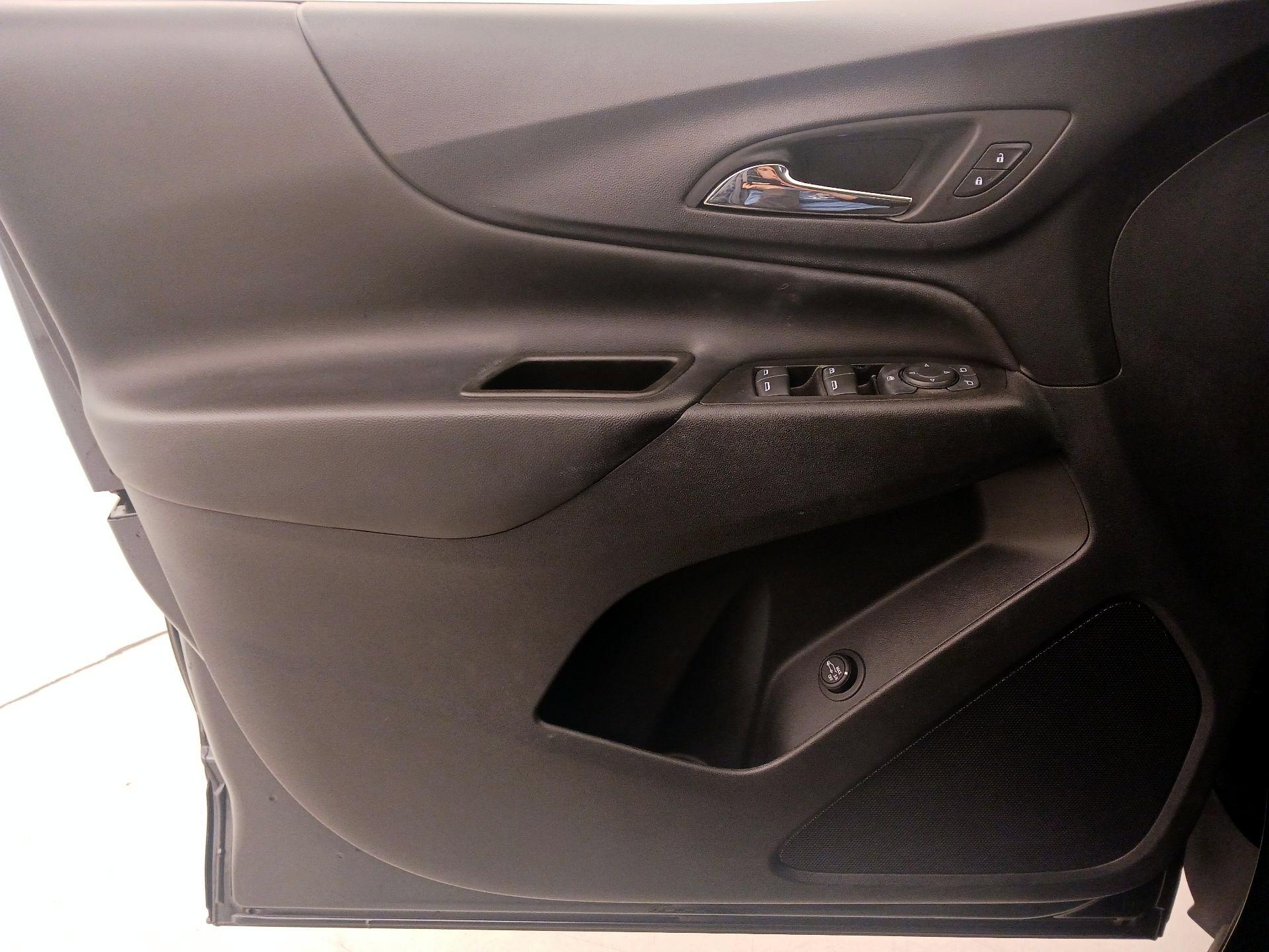 Thumbnail: 2023 Chevrolet Equinox - 12