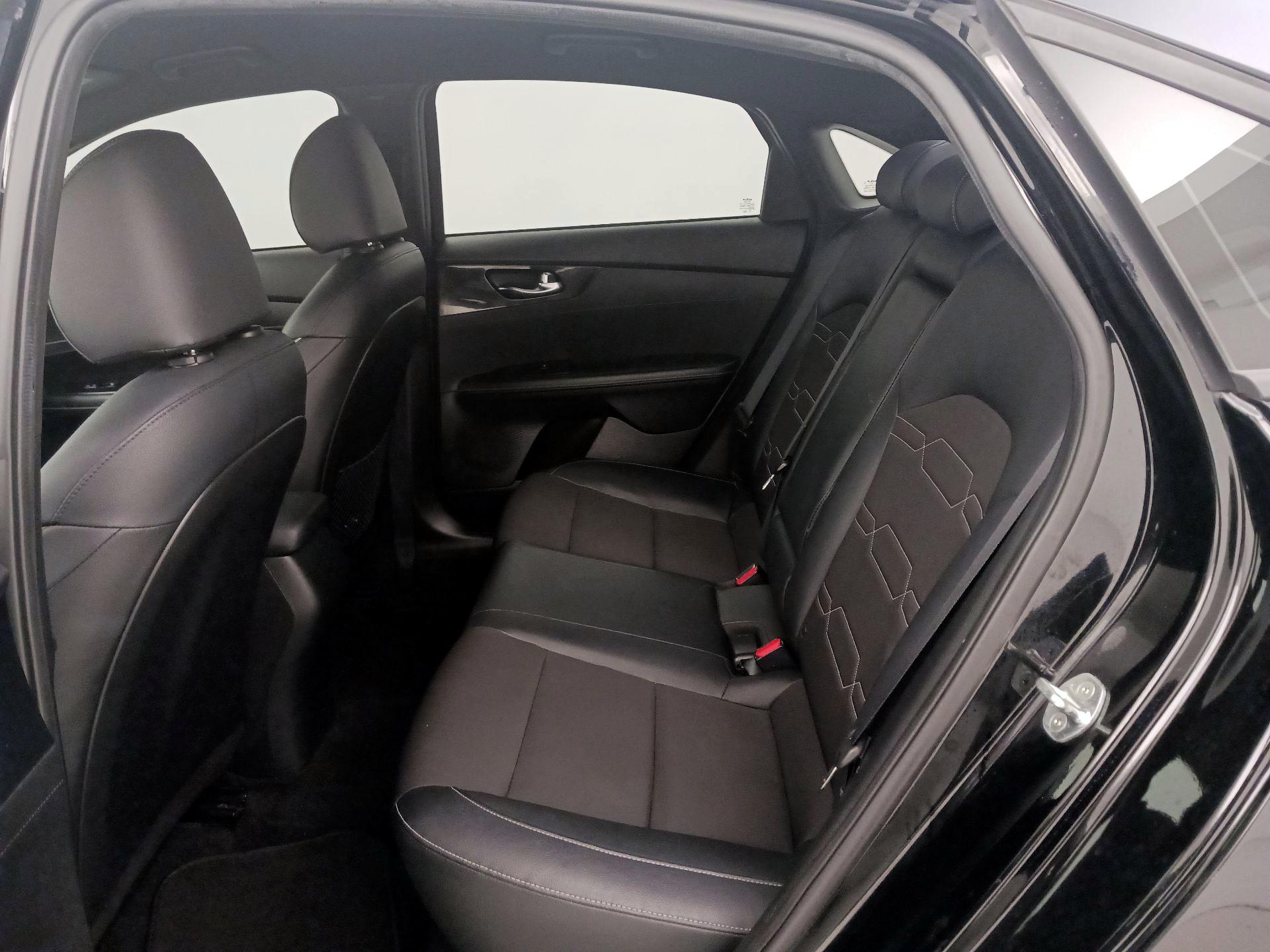 Thumbnail: 2023 Kia Forte - 20