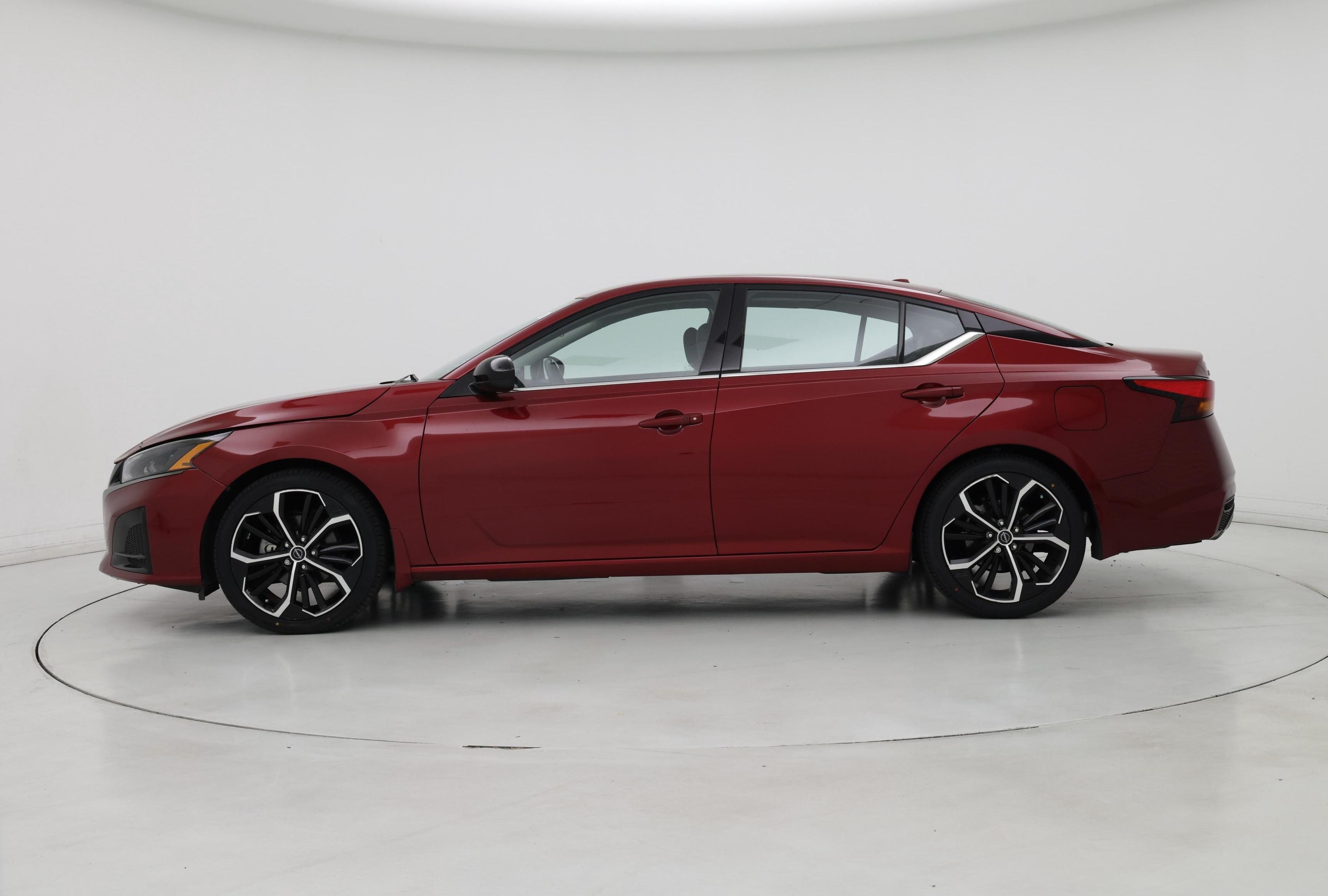 Thumbnail: 2023 Nissan Altima - 3