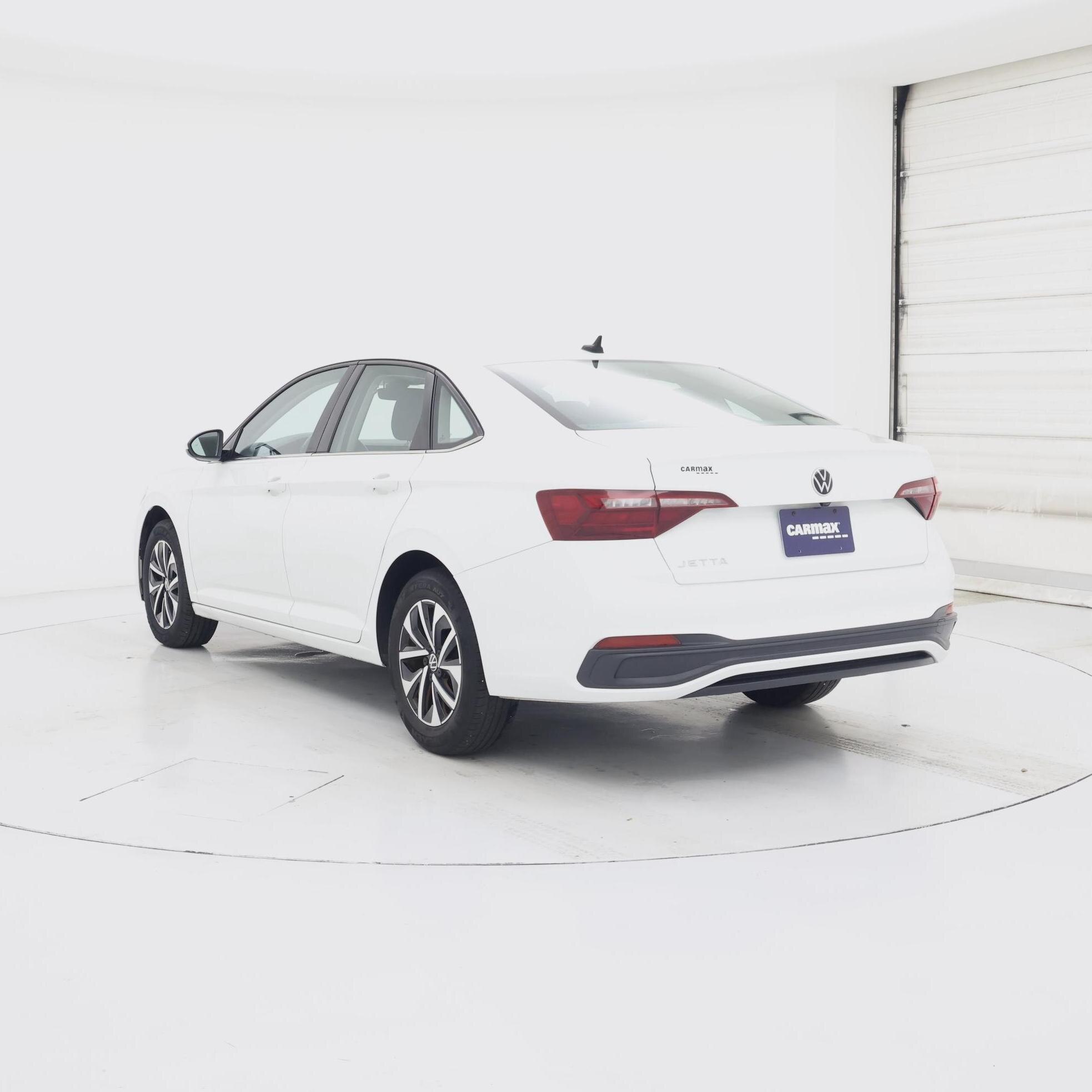 Thumbnail: 2023 Volkswagen Jetta - 2