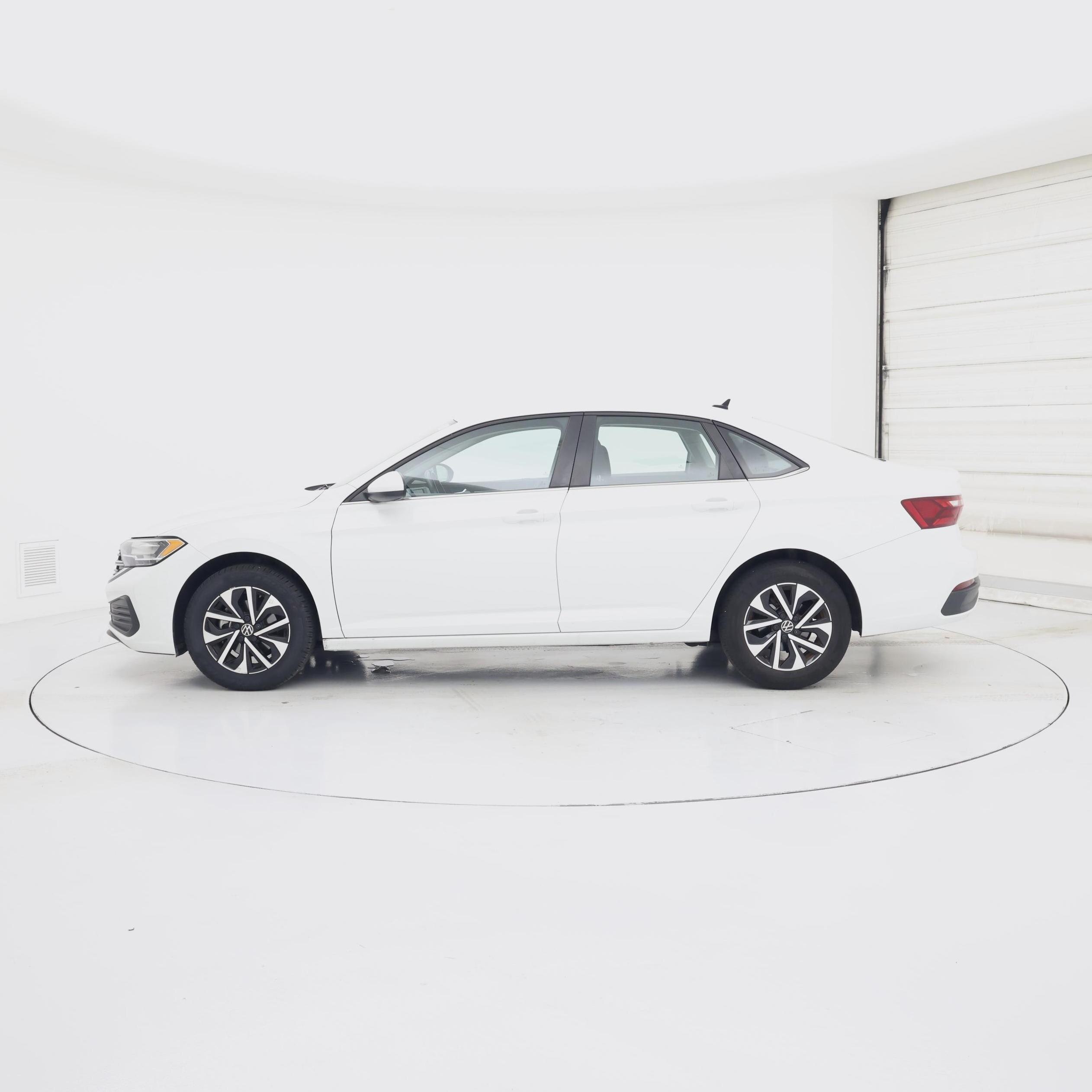 Thumbnail: 2023 Volkswagen Jetta - 3