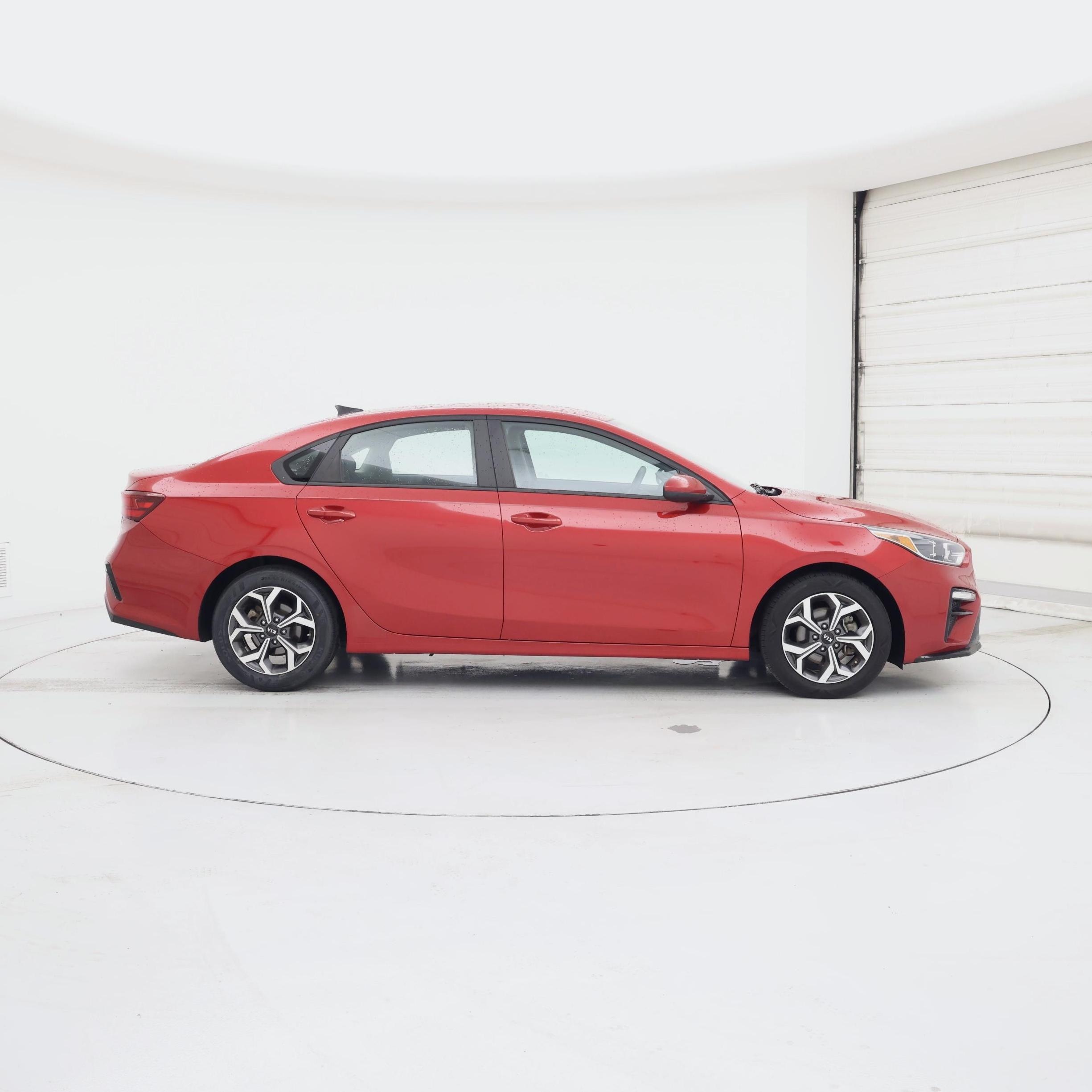 Thumbnail: 2021 Kia Forte - 7