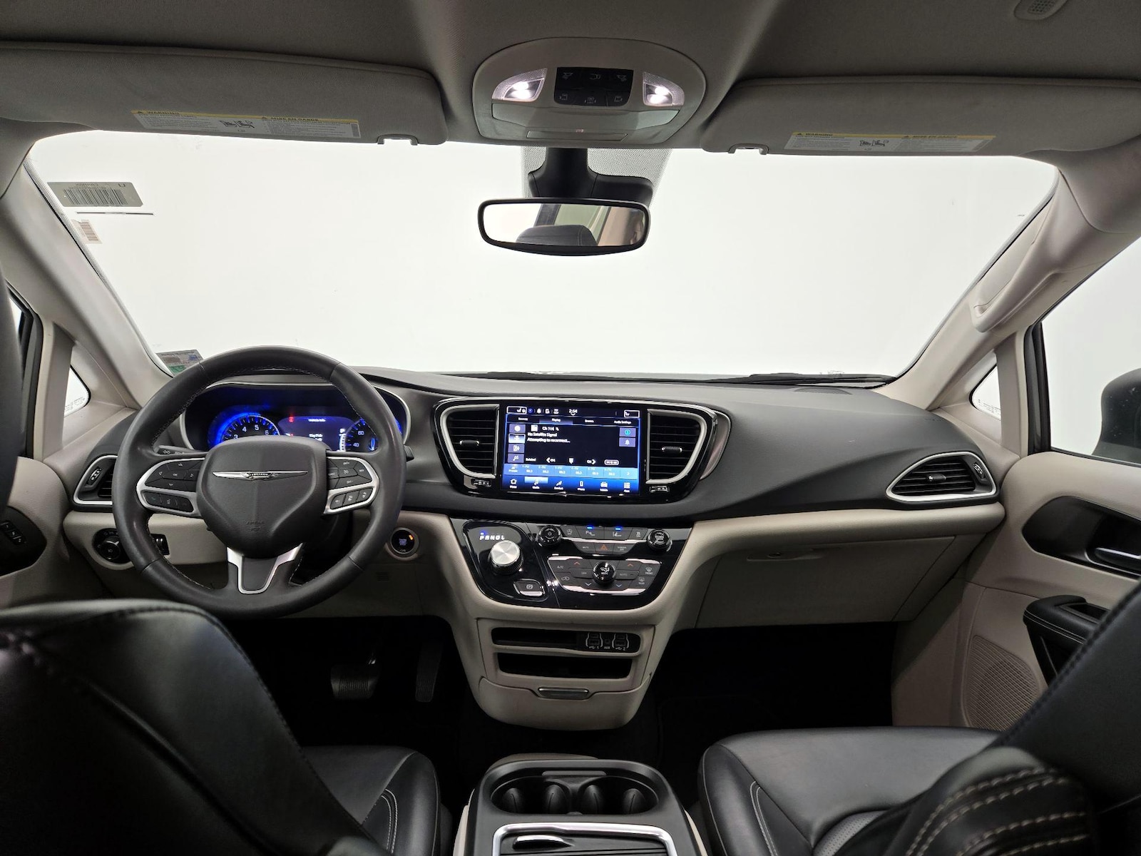 2023 Chrysler Pacifica Touring L - Photo 10