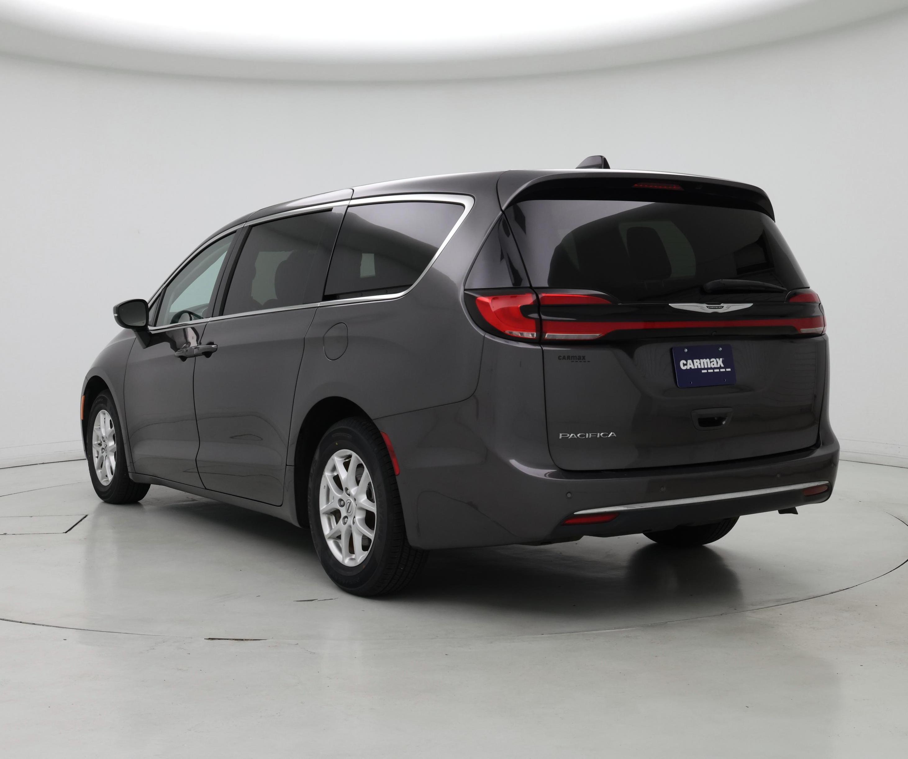 Thumbnail: 2023 Chrysler Pacifica - 2