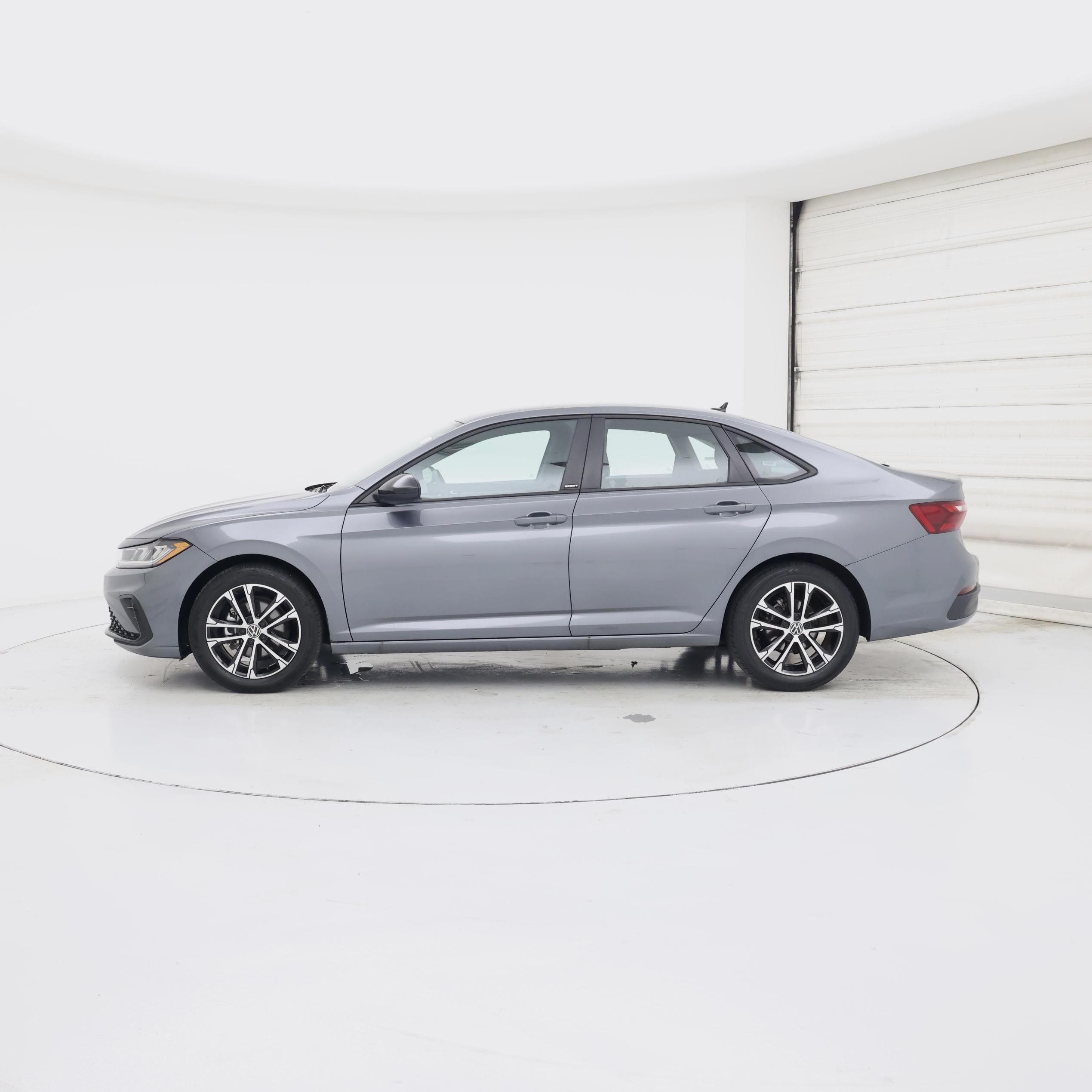 Thumbnail: 2025 Volkswagen Jetta - 3