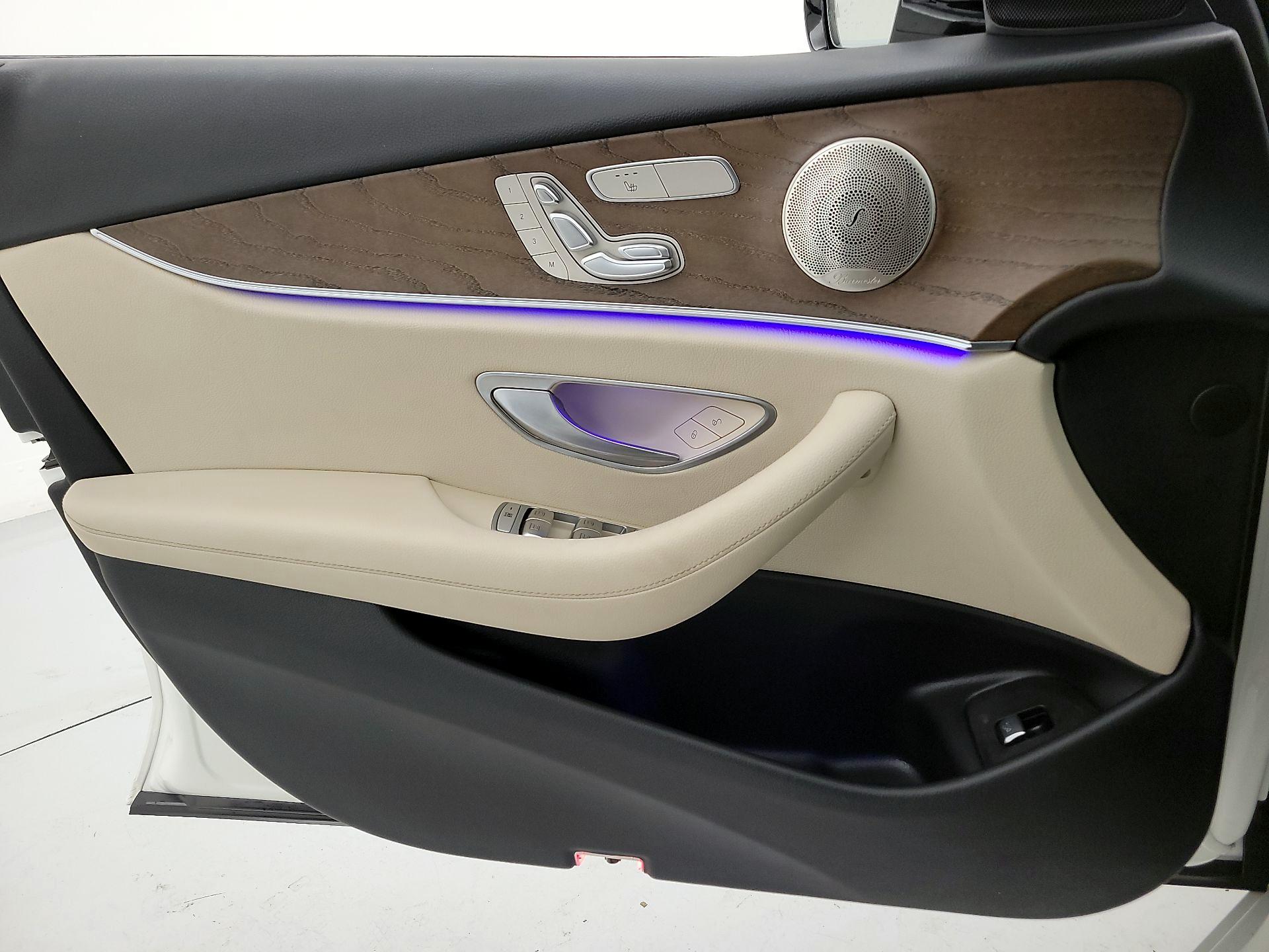 Thumbnail: 2022 Mercedes-Benz E-Class - 12