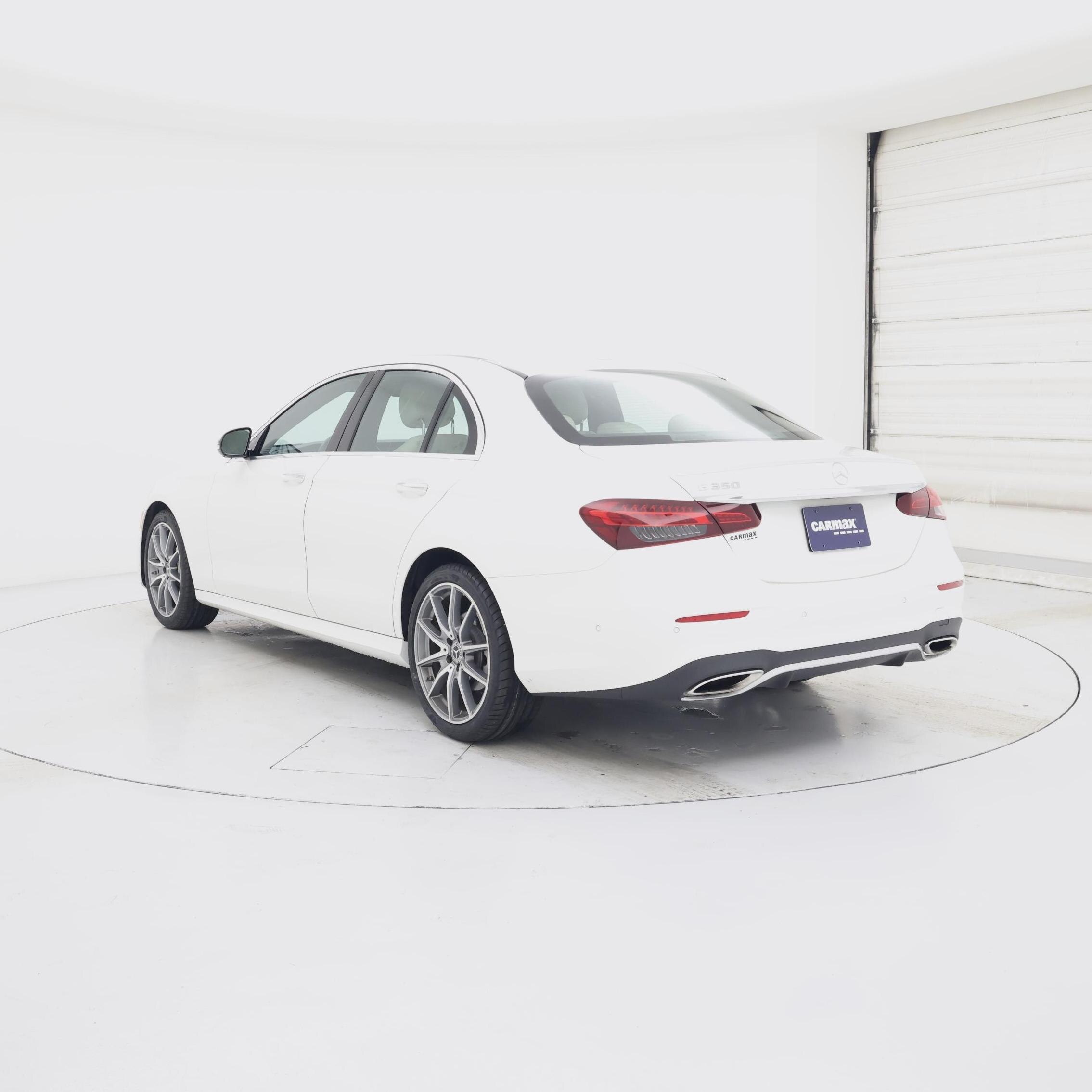 Thumbnail: 2022 Mercedes-Benz E-Class - 2