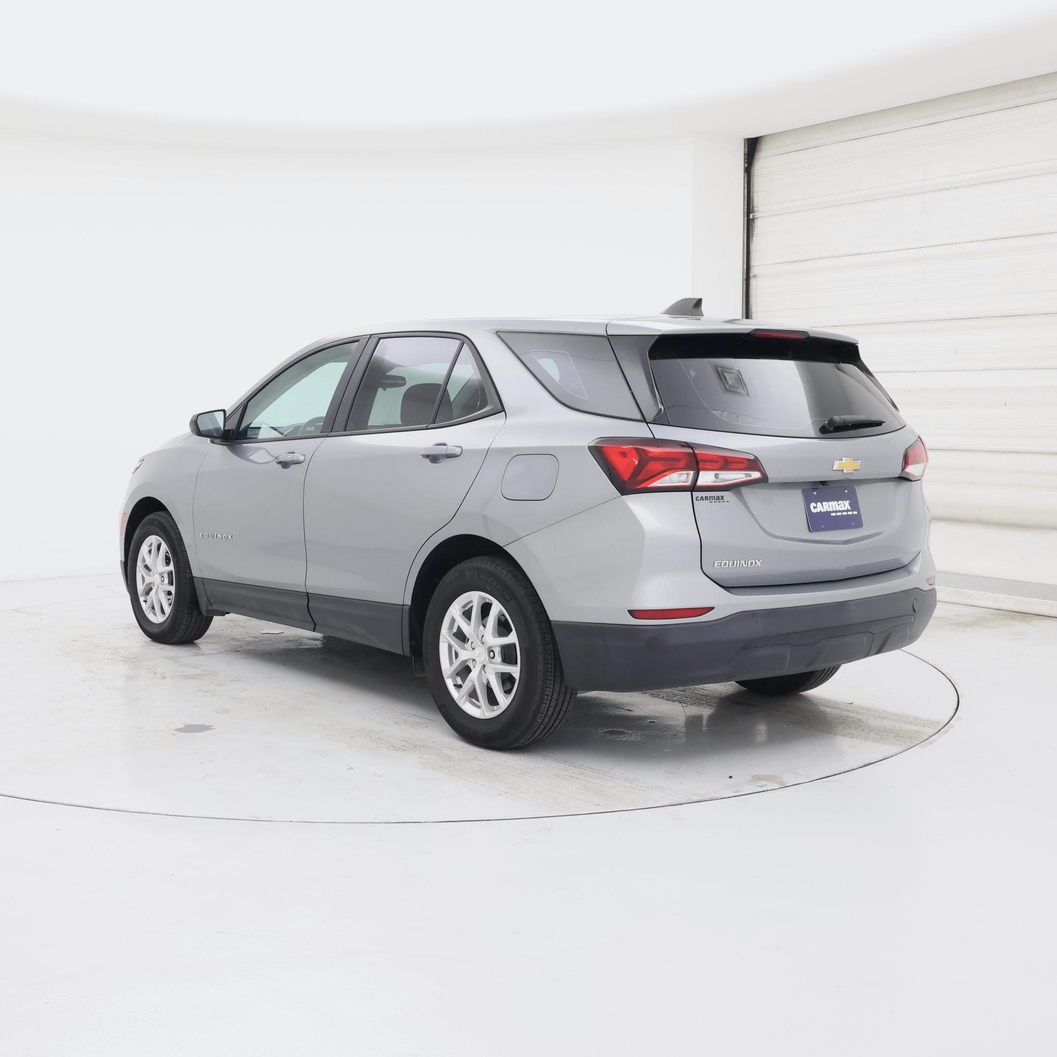 Thumbnail: 2023 Chevrolet Equinox - 2