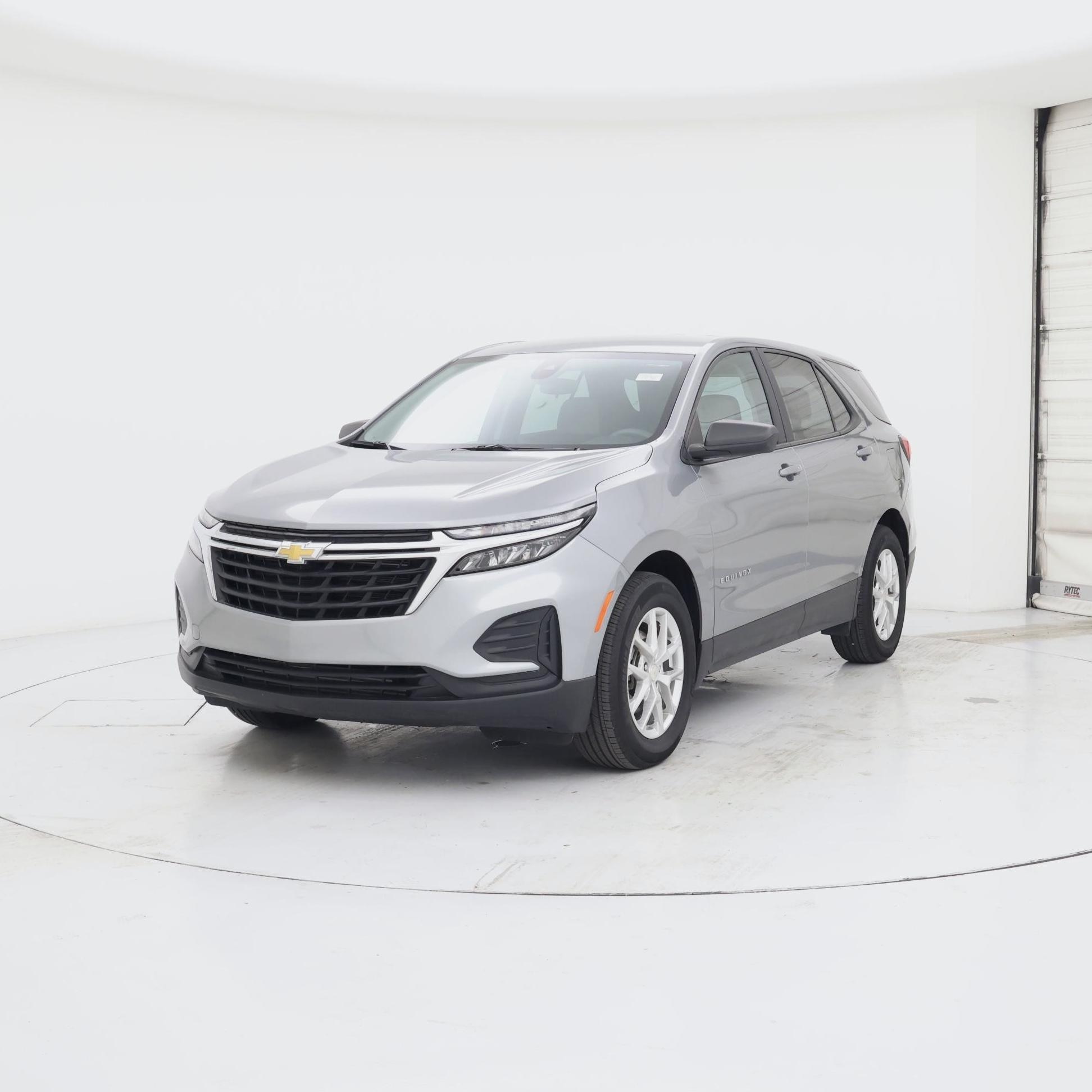 Thumbnail: 2023 Chevrolet Equinox - 4