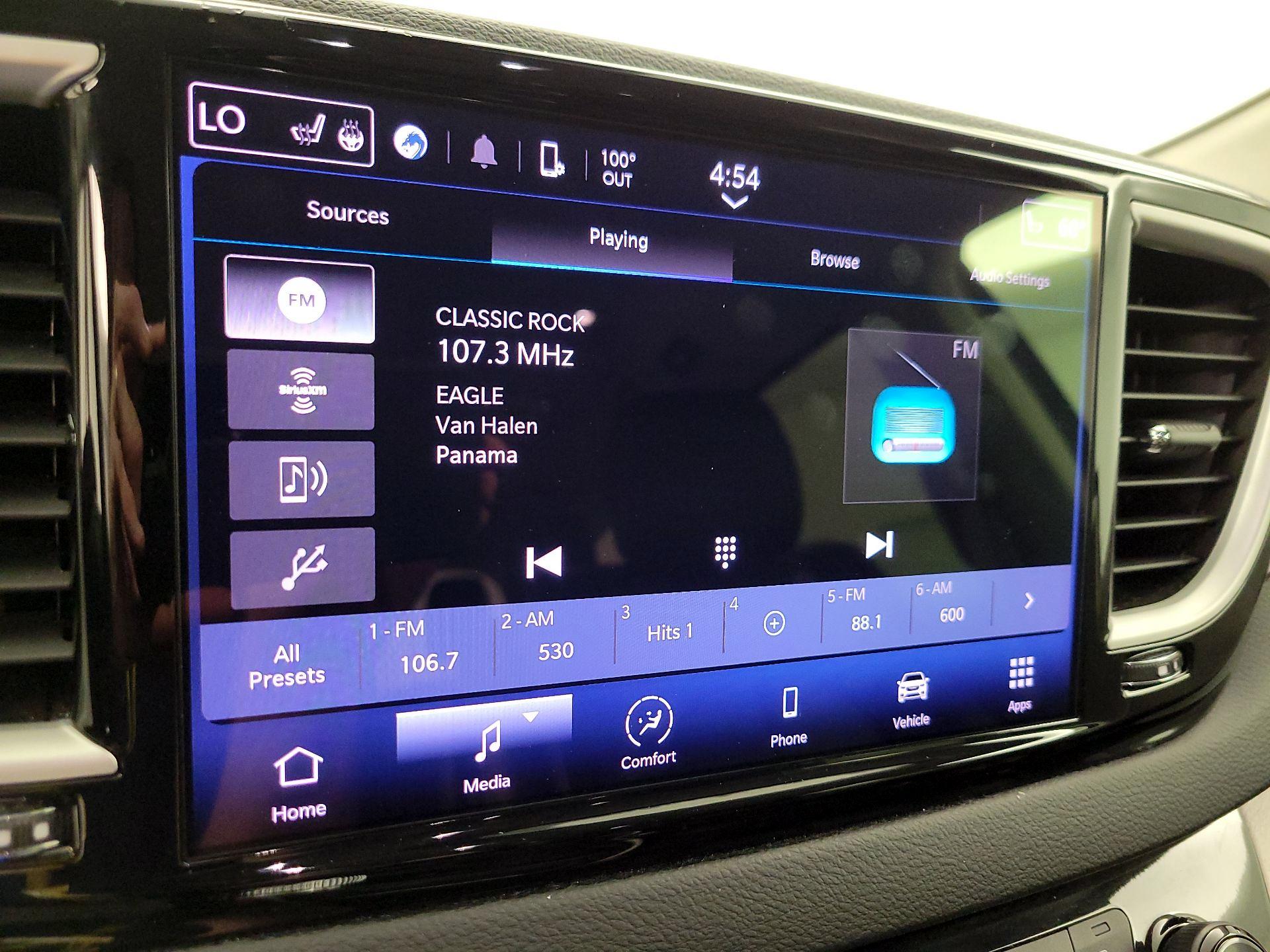 Thumbnail: 2023 Chrysler Pacifica - 15