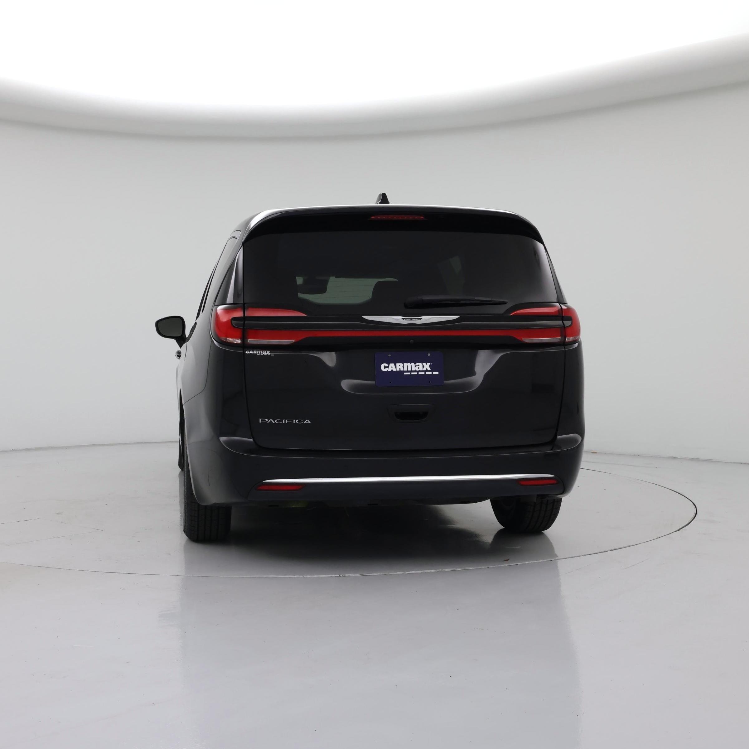 Thumbnail: 2023 Chrysler Pacifica - 6
