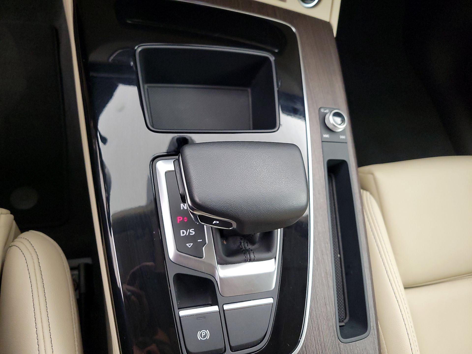 Thumbnail: 2024 Audi Q5 - 15