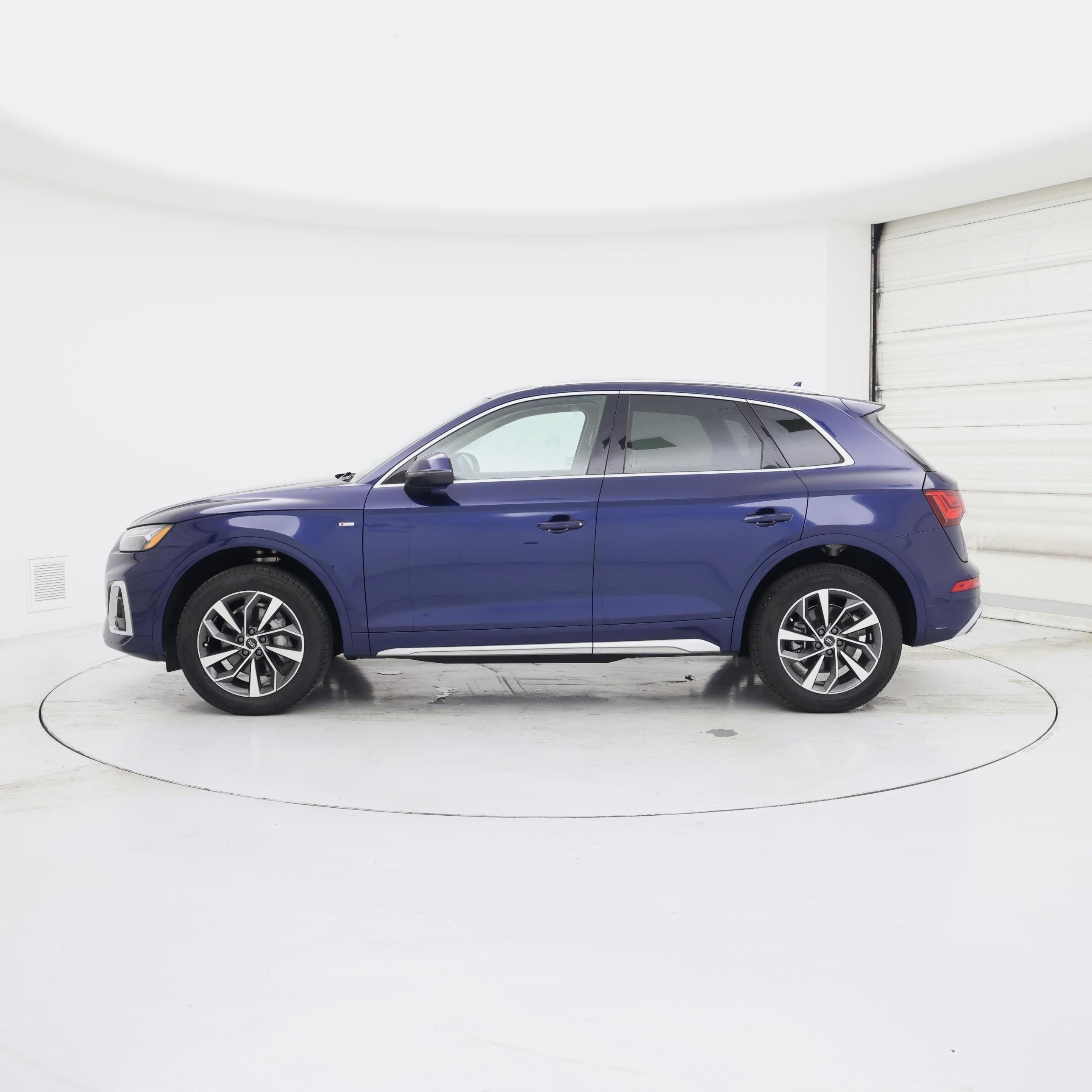 Thumbnail: 2024 Audi Q5 - 3