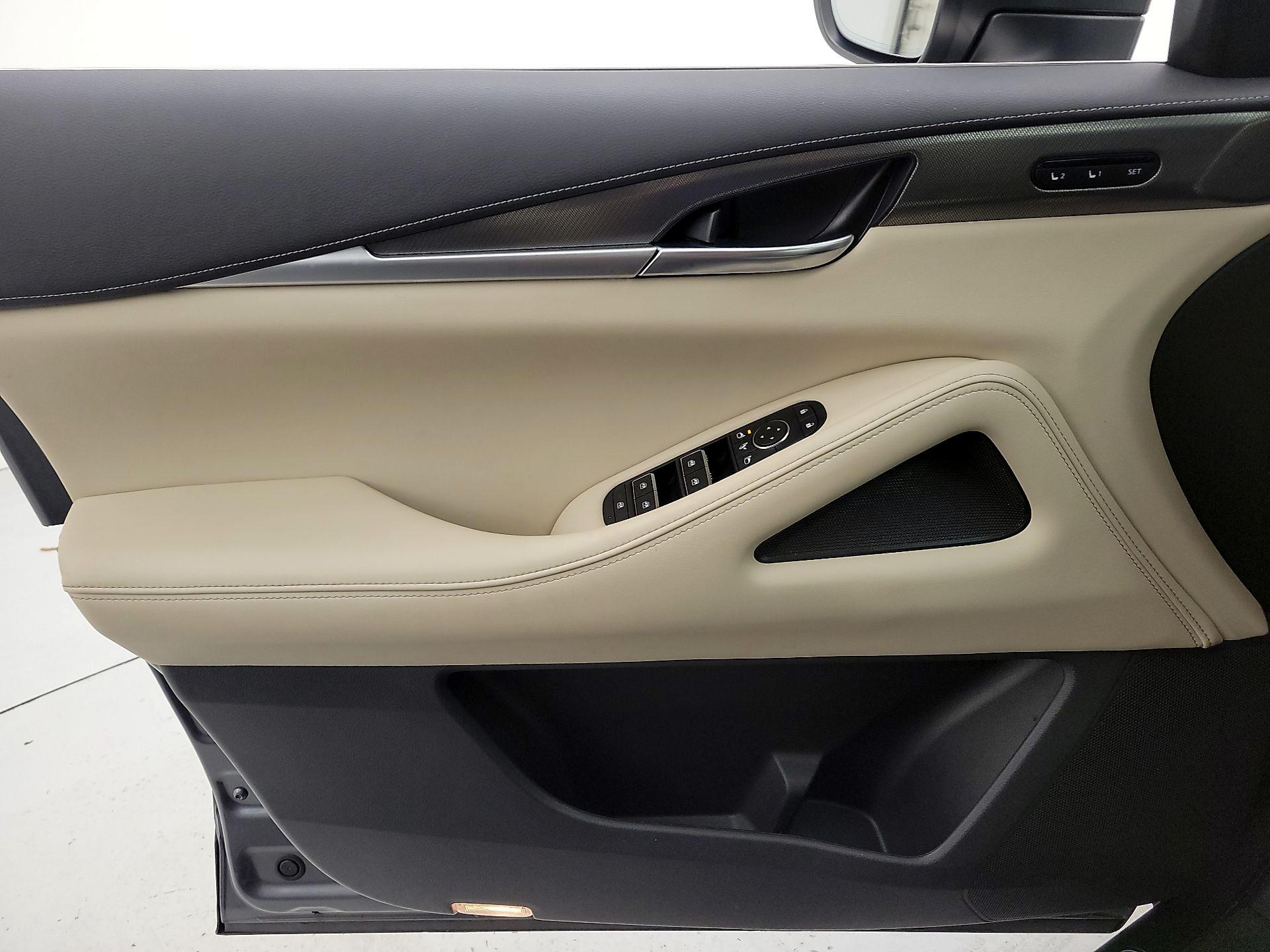 Thumbnail: 2023 INFINITI QX60 - 12