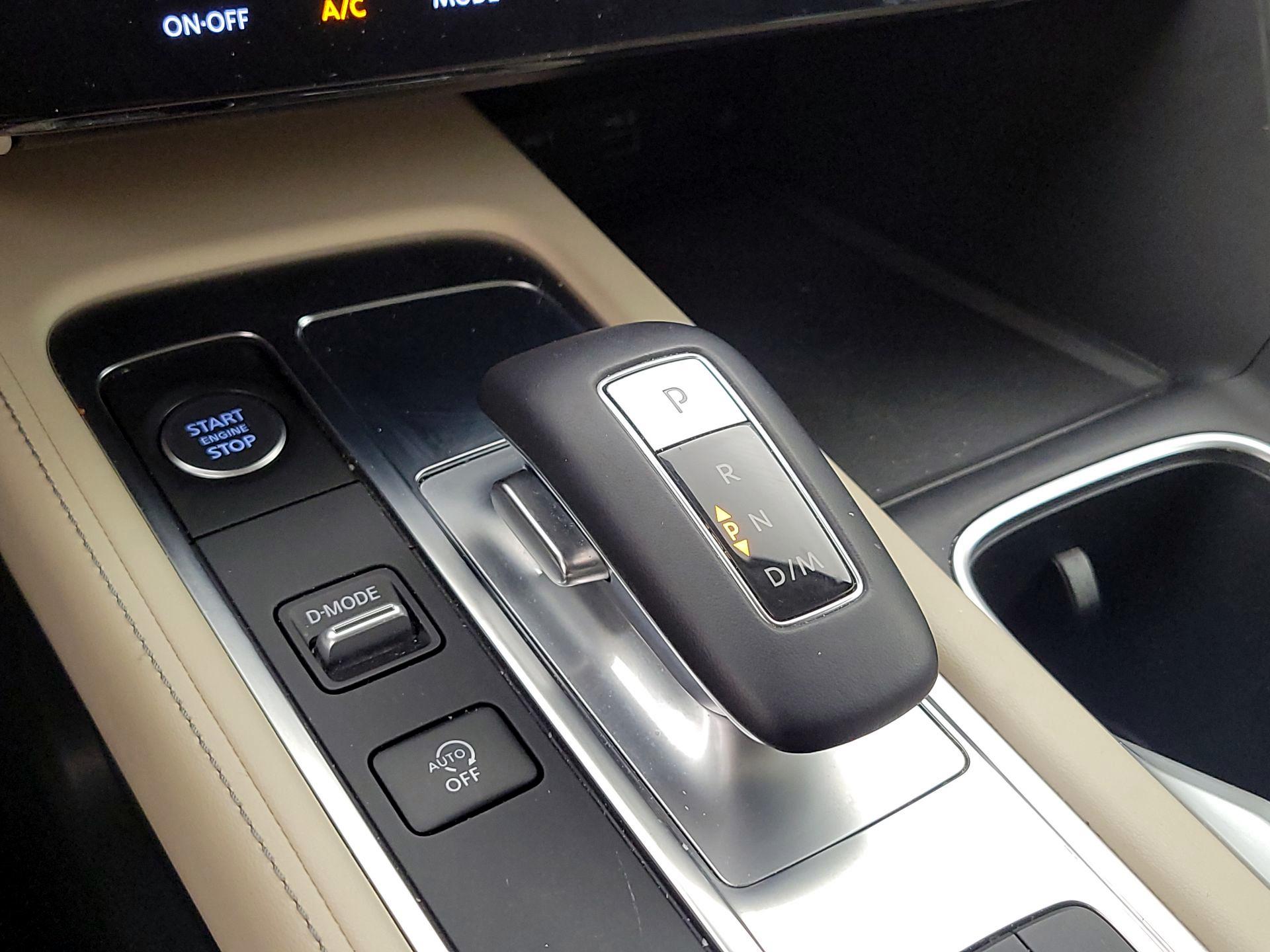 Thumbnail: 2023 INFINITI QX60 - 17