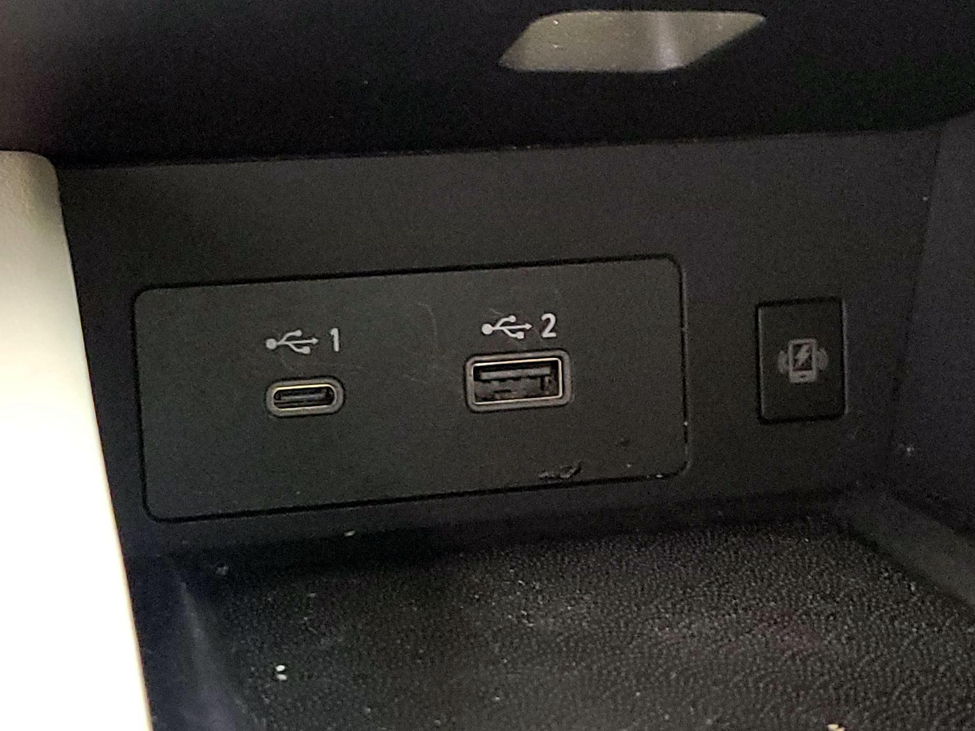 Thumbnail: 2023 INFINITI QX60 - 18