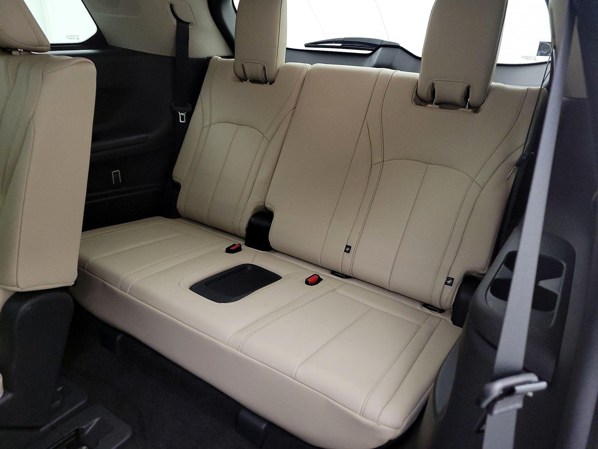 Thumbnail: 2023 INFINITI QX60 - 20