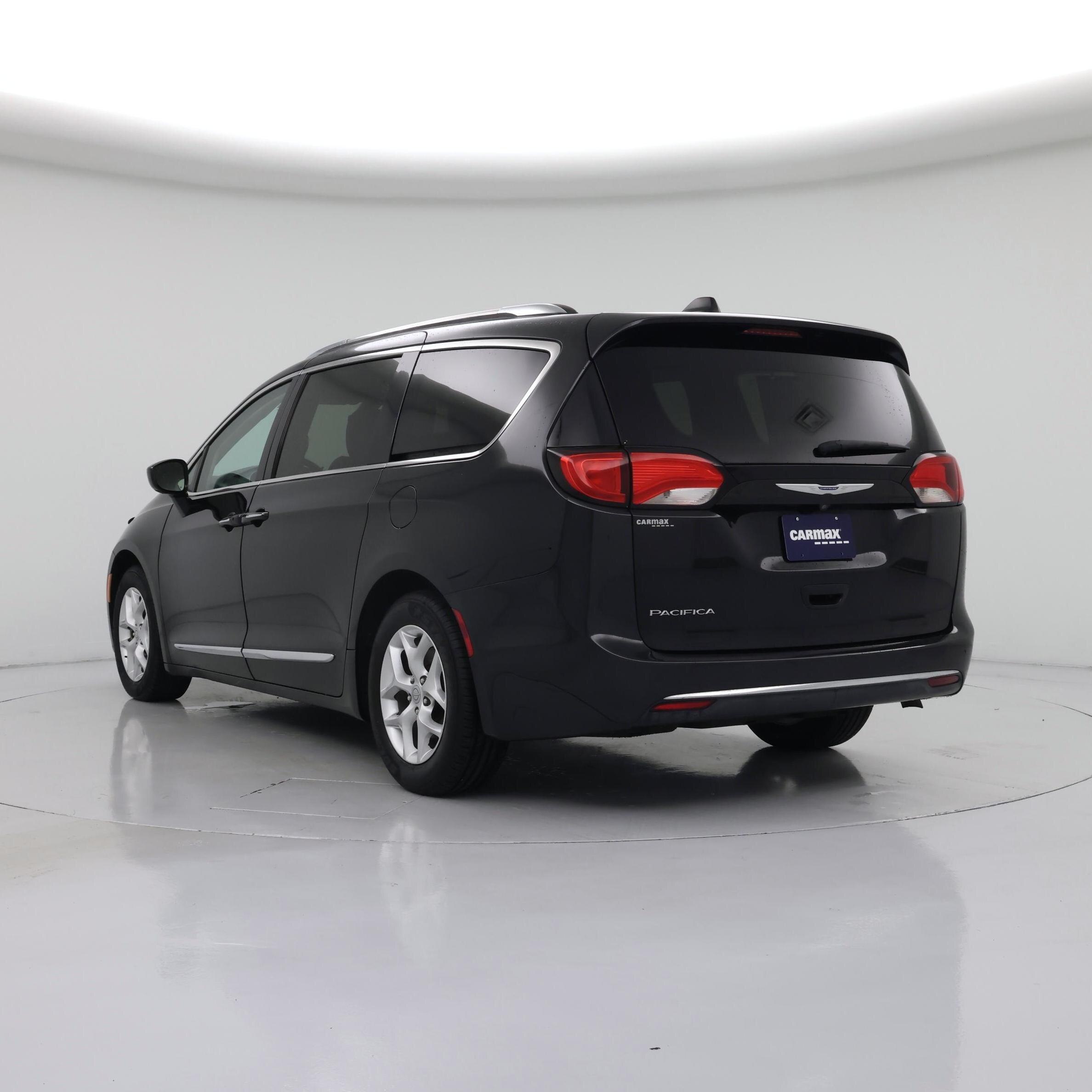 Thumbnail: 2020 Chrysler Pacifica - 2