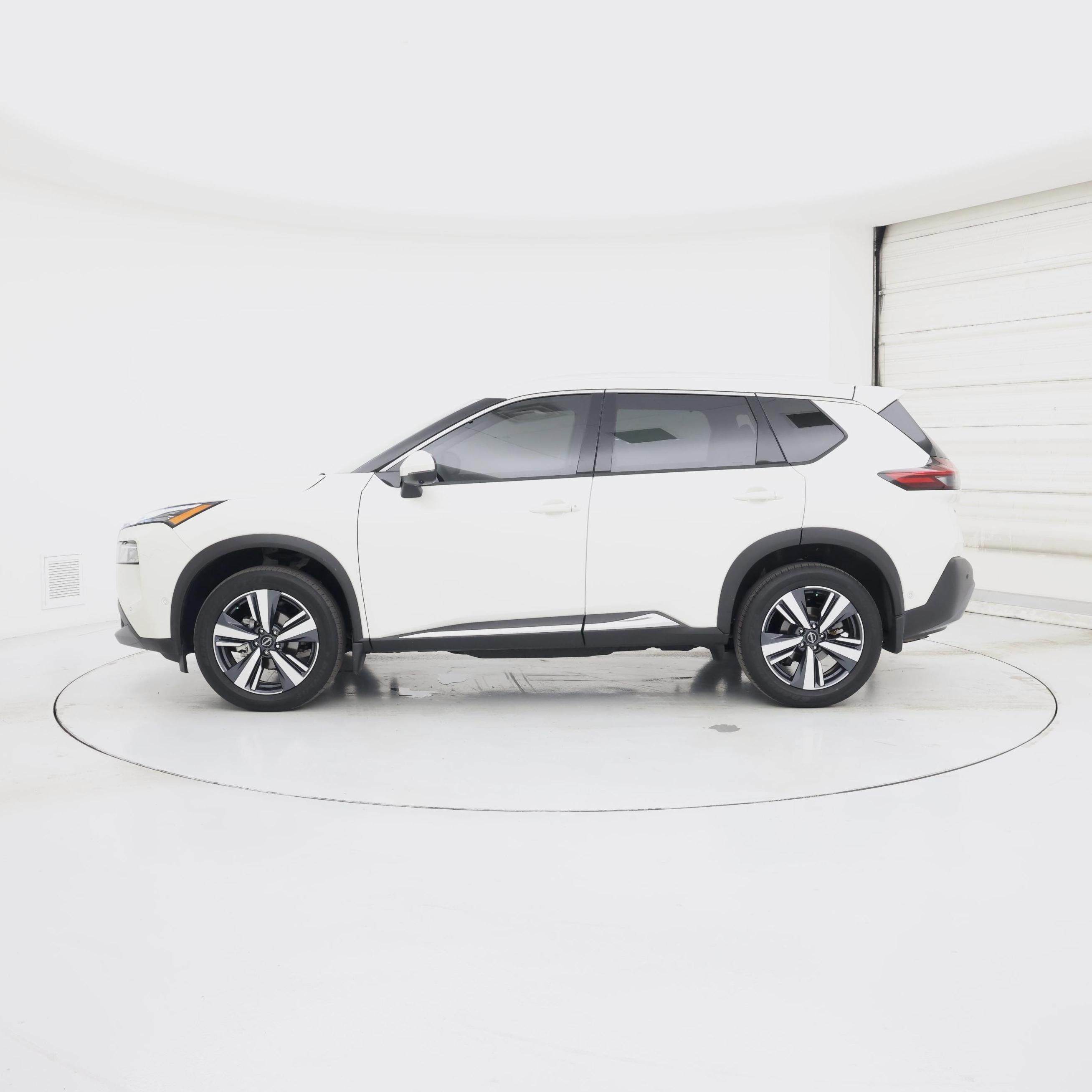 Thumbnail: 2023 Nissan Rogue - 3