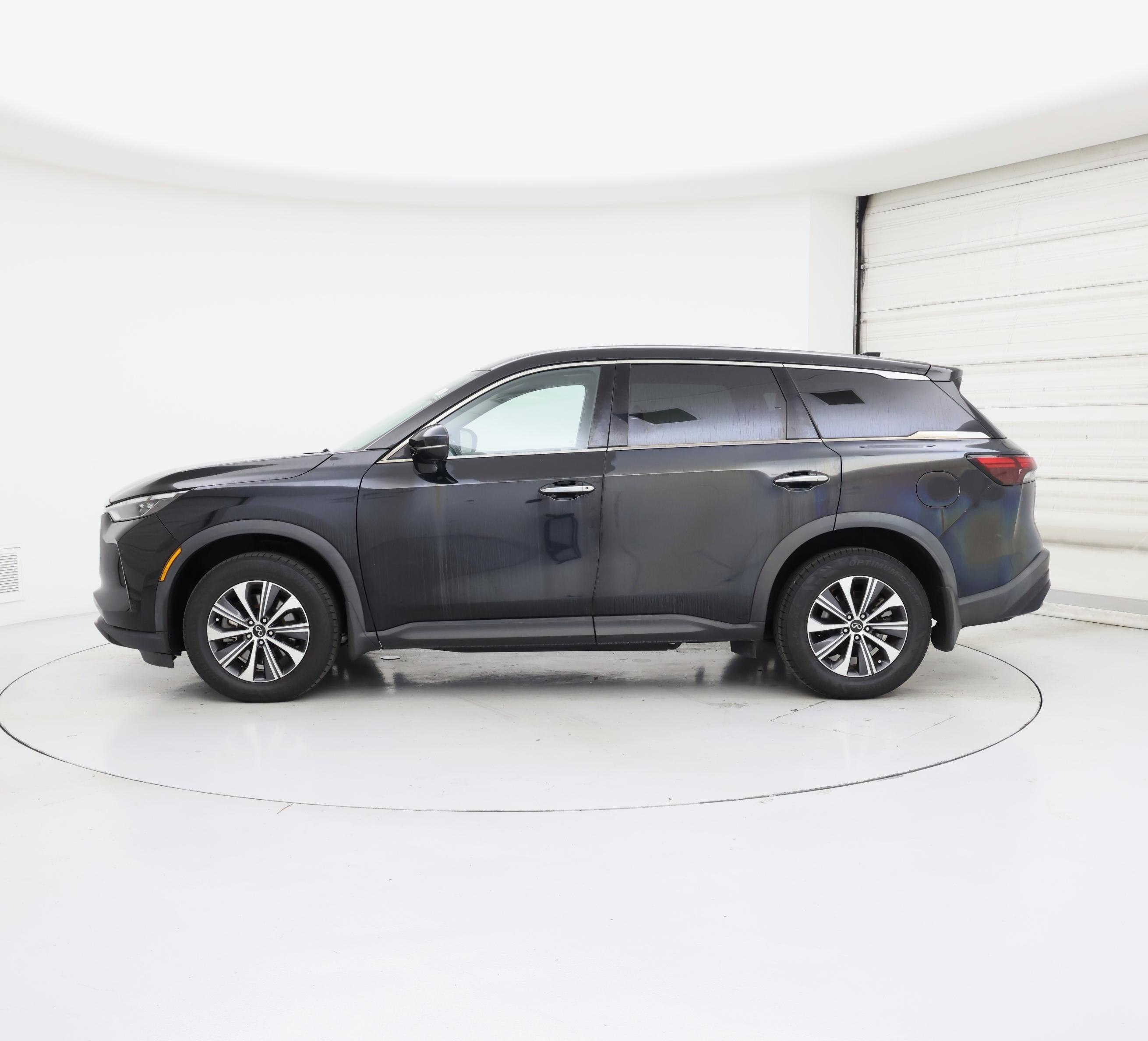 Thumbnail: 2023 INFINITI QX60 - 3
