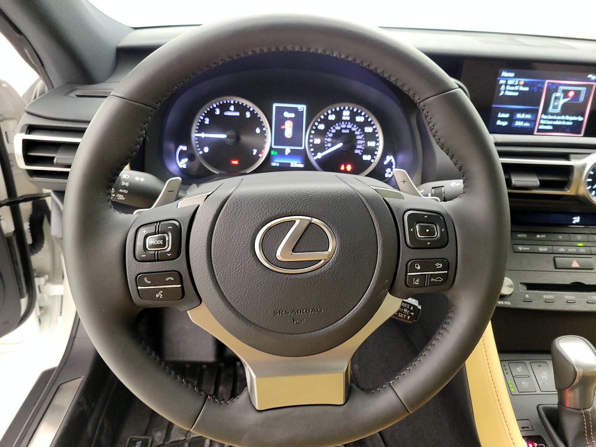 Thumbnail: 2022 Lexus RC - 10