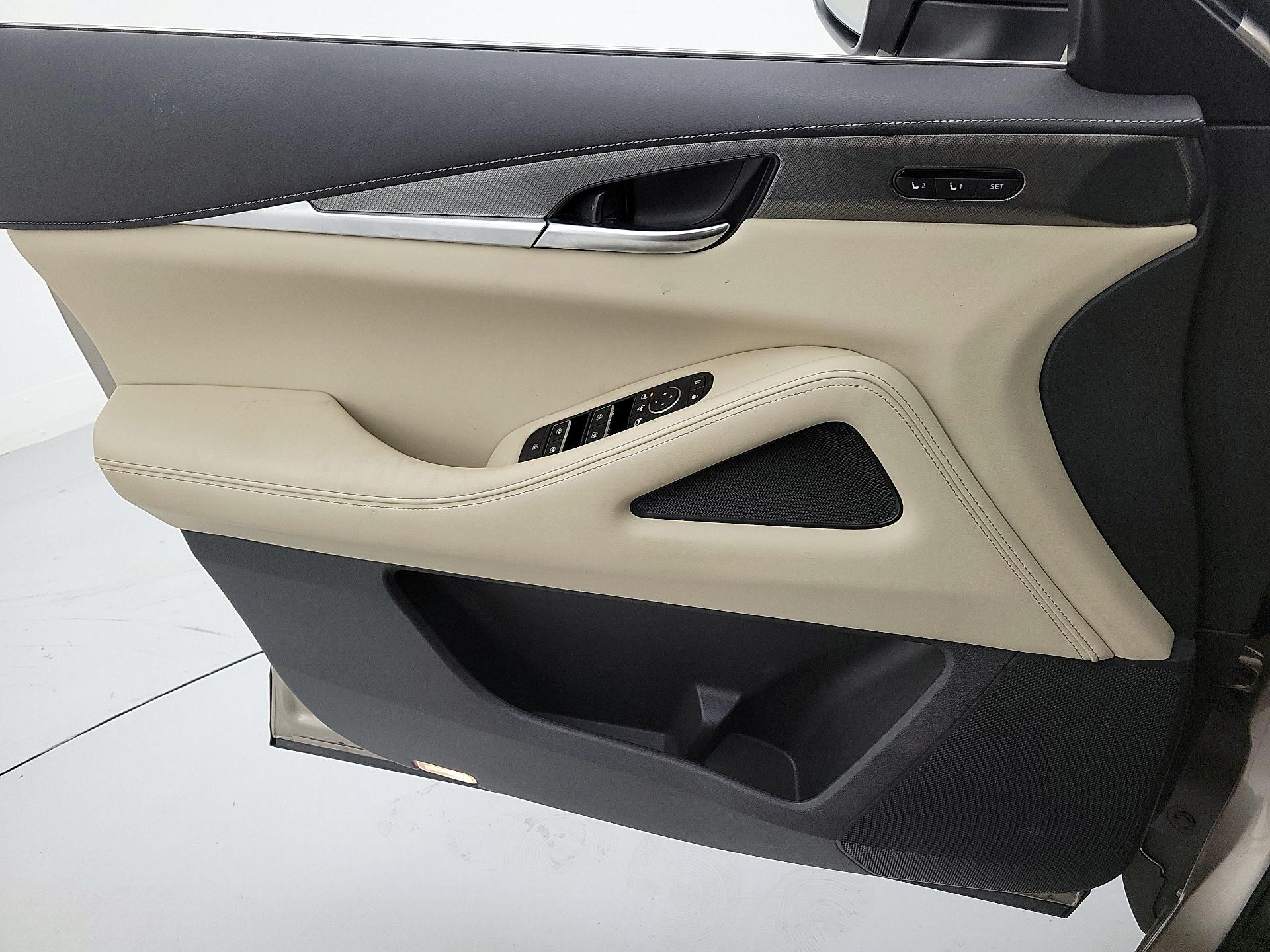 Thumbnail: 2023 INFINITI QX60 - 12