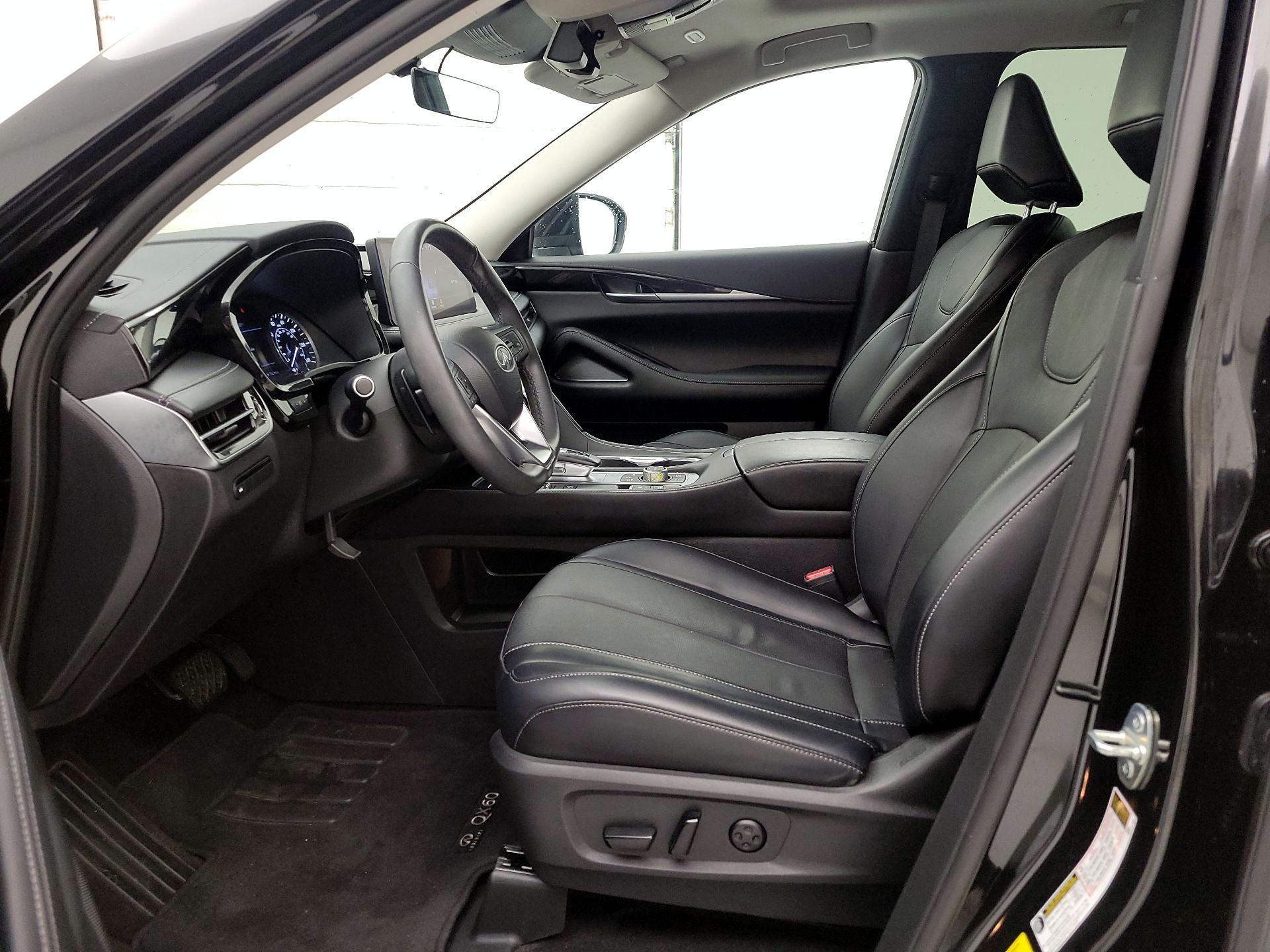Thumbnail: 2023 INFINITI QX60 - 11