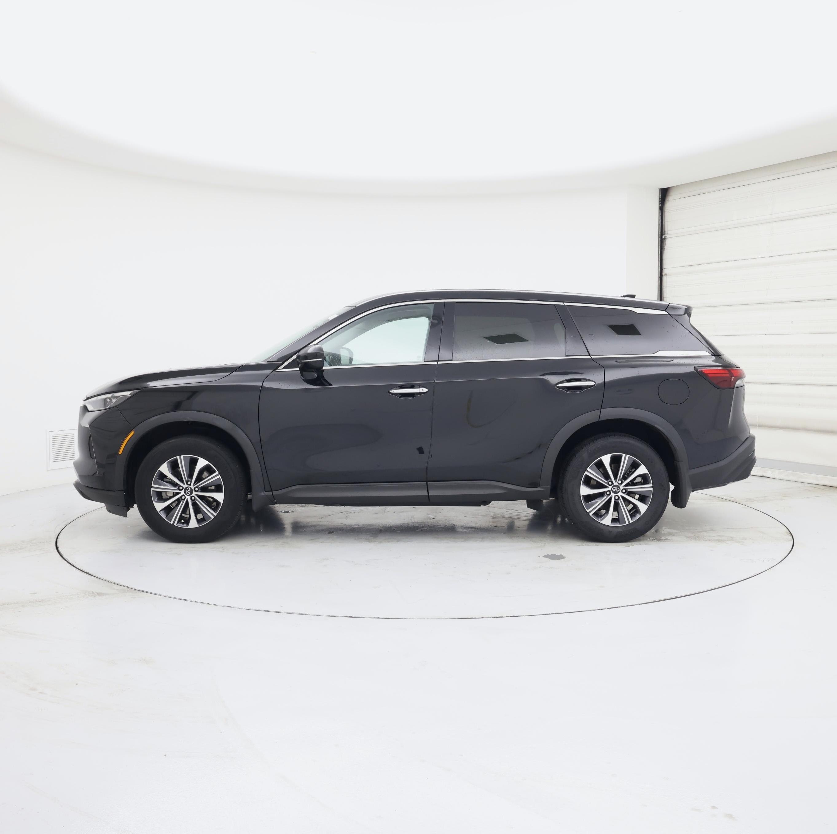 Thumbnail: 2023 INFINITI QX60 - 3