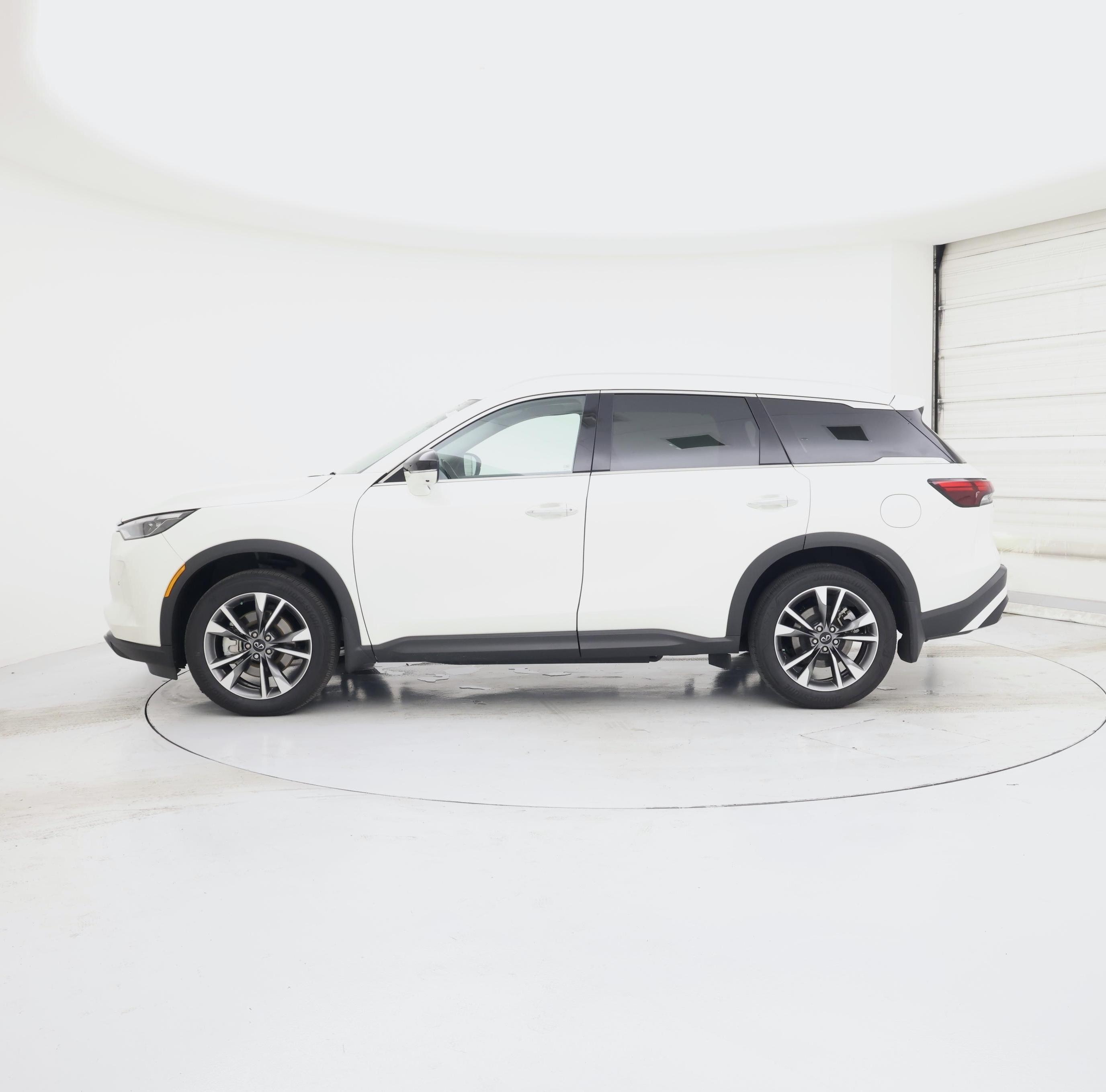 Thumbnail: 2023 INFINITI QX60 - 3