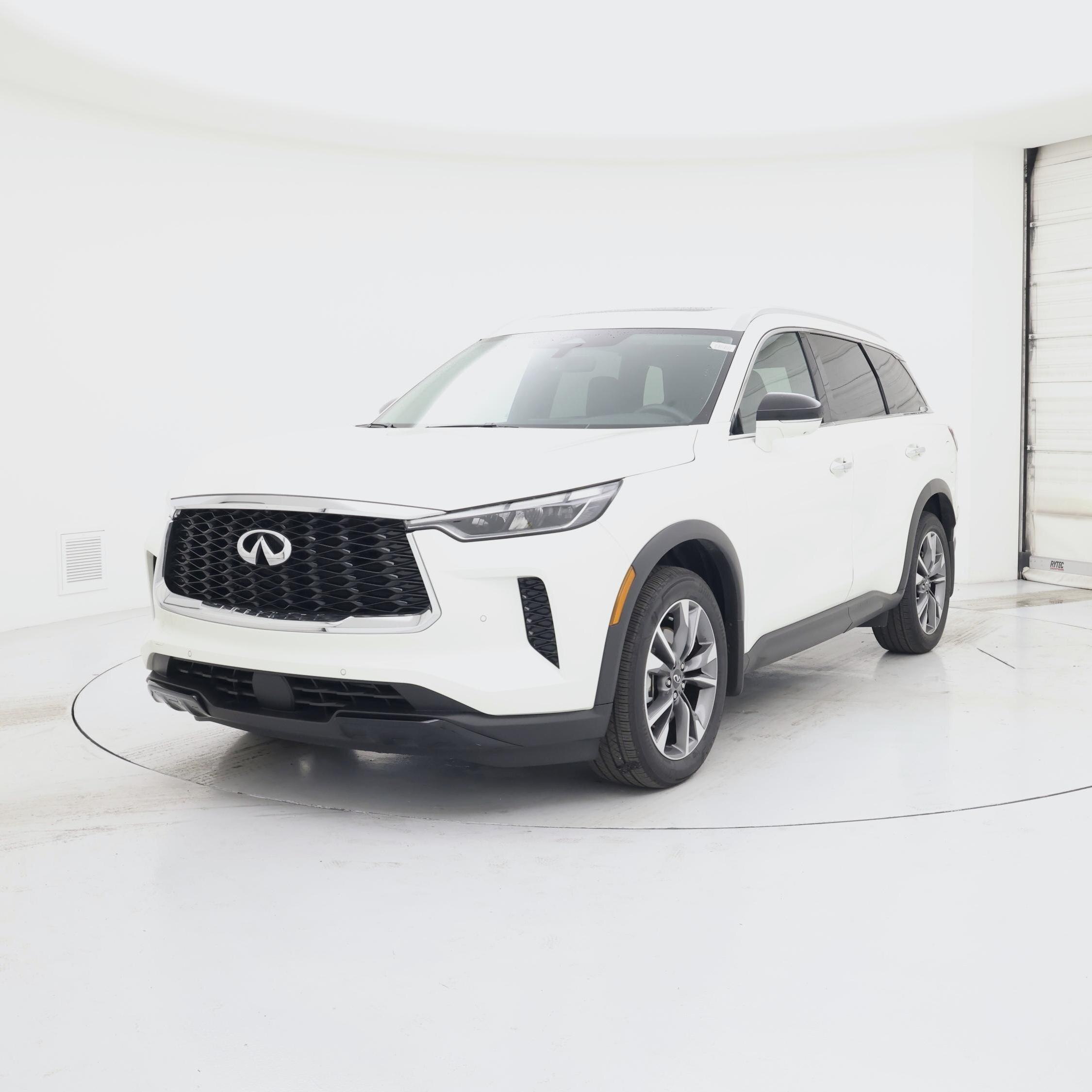Thumbnail: 2023 INFINITI QX60 - 4