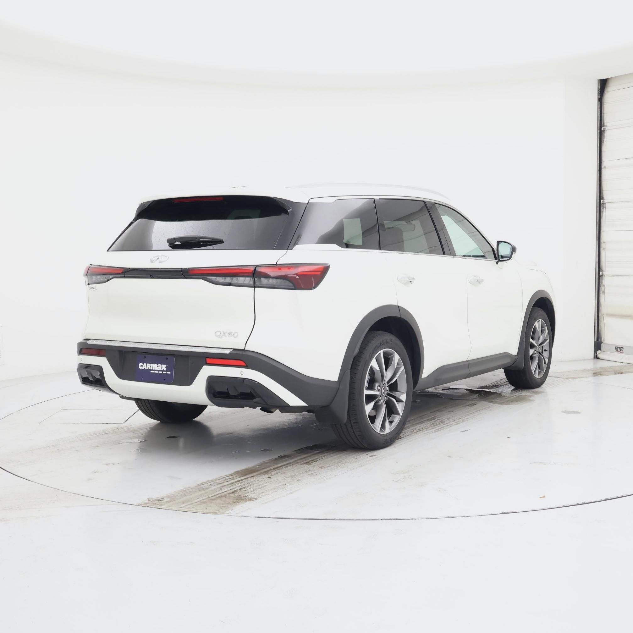 Thumbnail: 2023 INFINITI QX60 - 8